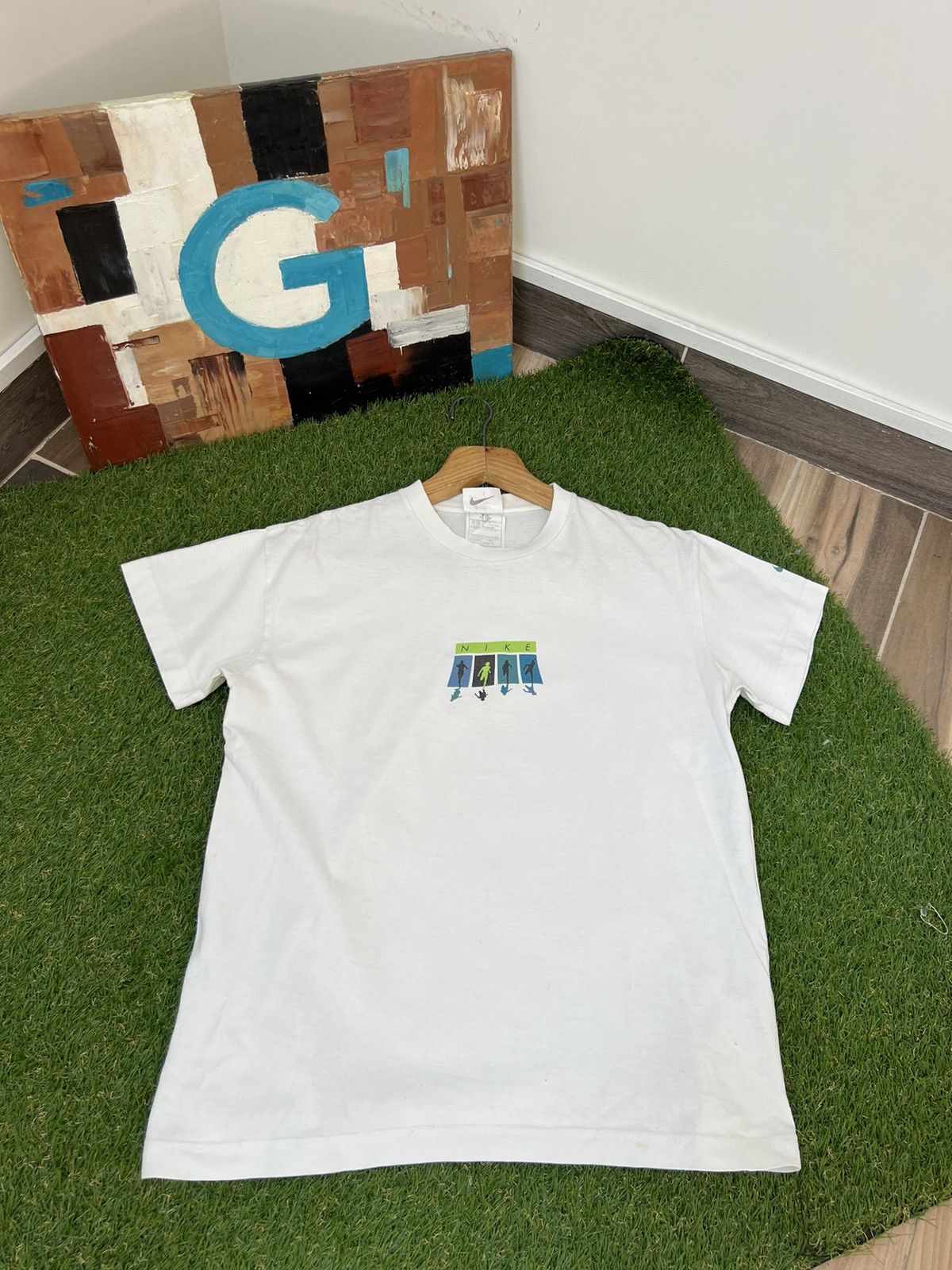Nike × Vintage Vintage 90s Nike Basketball Big Swoosh Surreal Art T Shirt Size US L / EU 52-54 / 3 - 1 Thumbnail