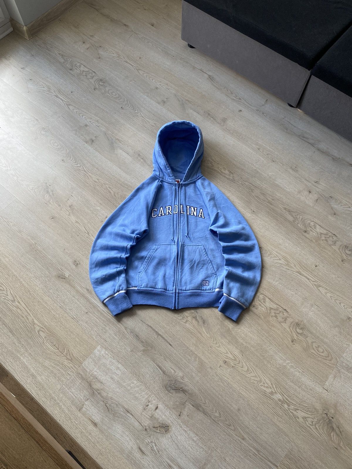 Japanese Brand × Nike × Vintage Nike Vintage Zip Hoodie Carolina Big Logo Japanese Hype Rare Size US S / EU 44-46 / 1 - 1 Thumbnail