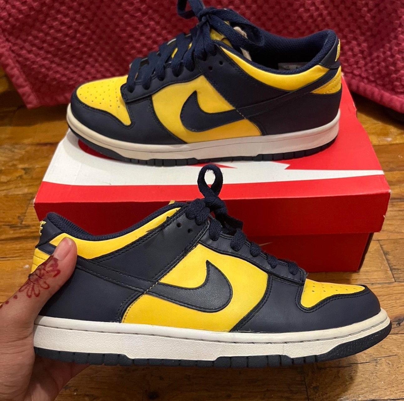 Nike Michigan 2021 Nike Dunk Low Size US 6.5 / EU 39-40 - 5 Thumbnail