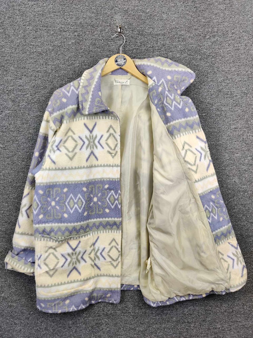 Japanese Brand Bashecing Aztech Moutain Button Ups Heavy Jacket Nice Design Size US L / EU 52-54 / 3 - 7 Thumbnail