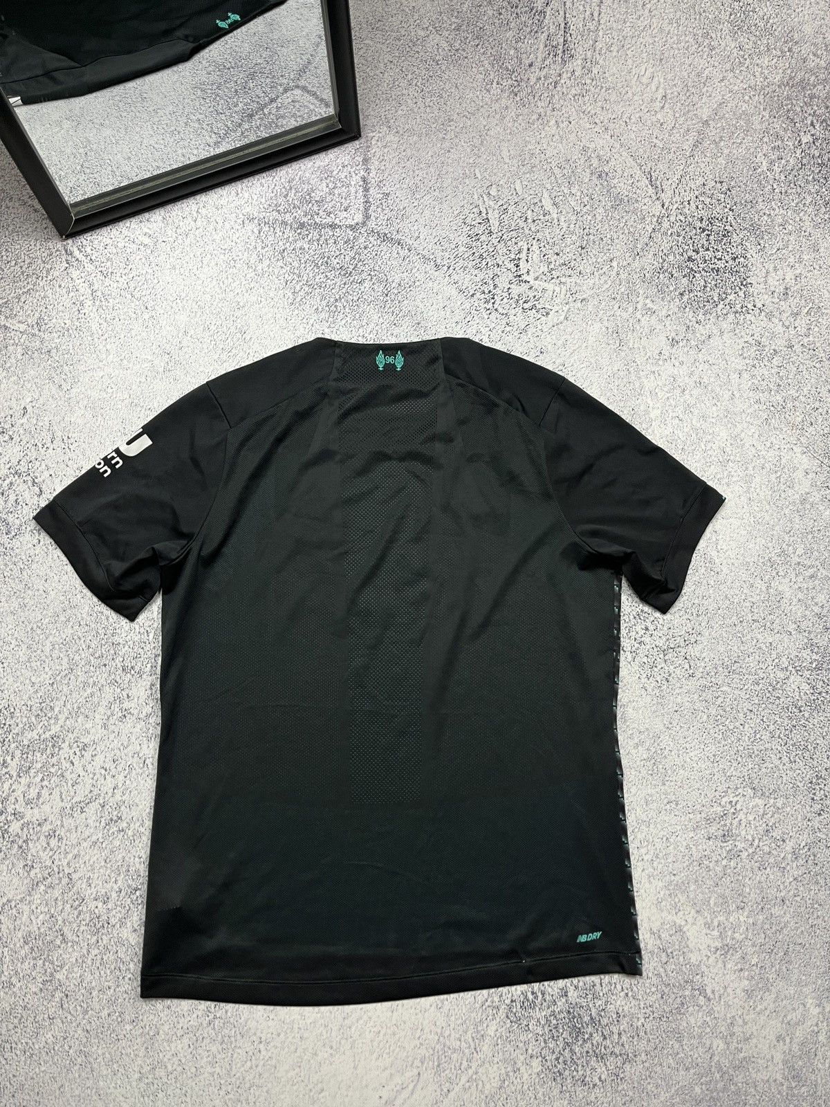 New Balance Liverpool 2019/20 Third Soccer Jersey Football Blockcore Y2k Size US M / EU 48-50 / 2 - 10 Thumbnail