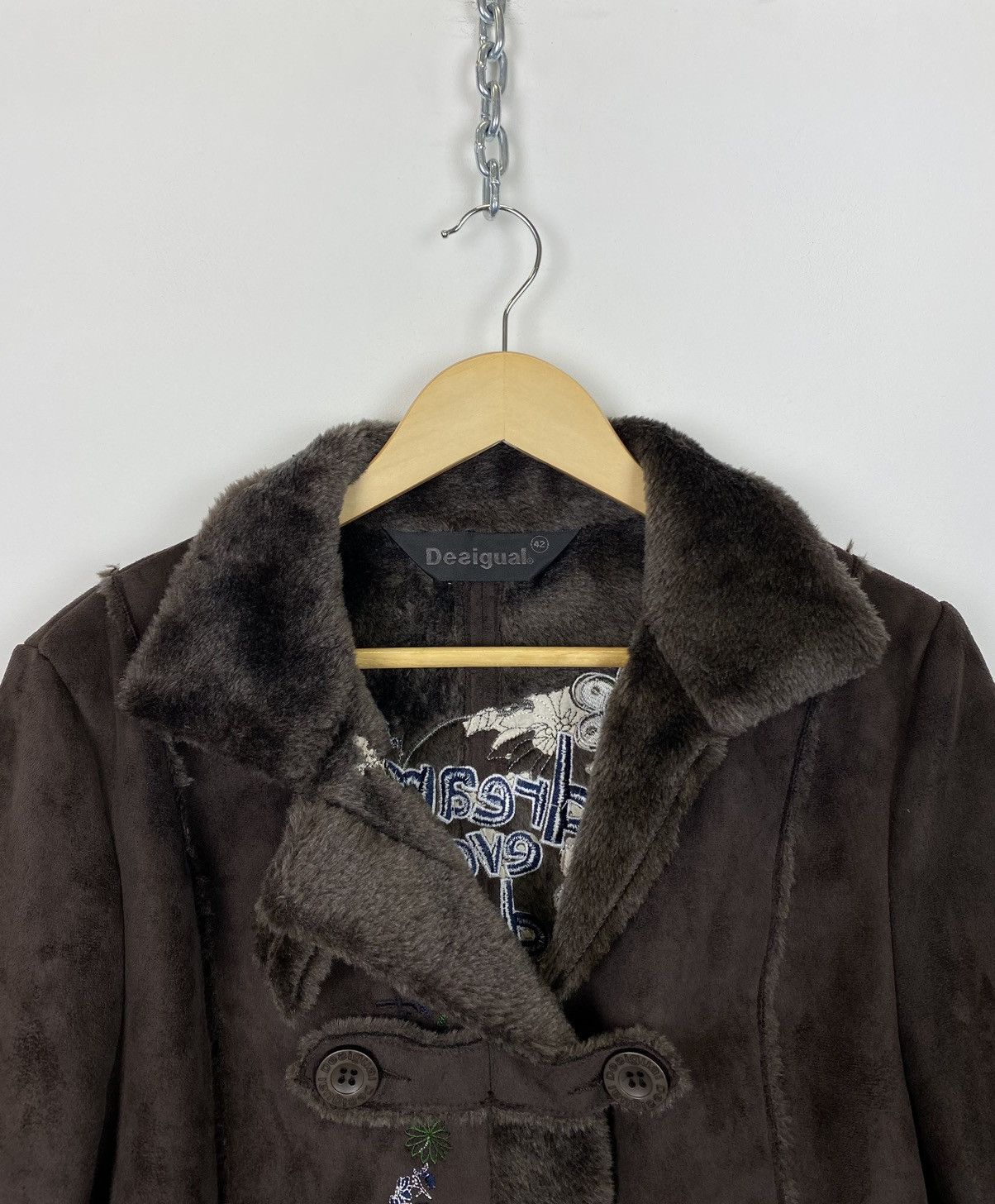 Desigual Vintage Y2K Desigual Faux Fur Brown Short Coat Jacket Floral Size M / US 6-8 / IT 42-44 - 5 Thumbnail
