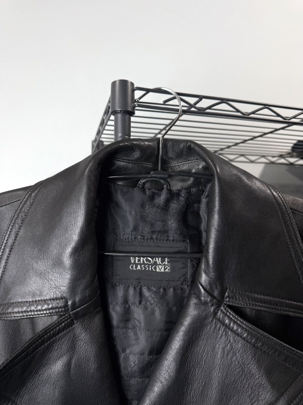 Versace Vintage Versace V2 Leather Jacket Cloak Trench Size US XL / EU 56 / 4 - 3 Thumbnail