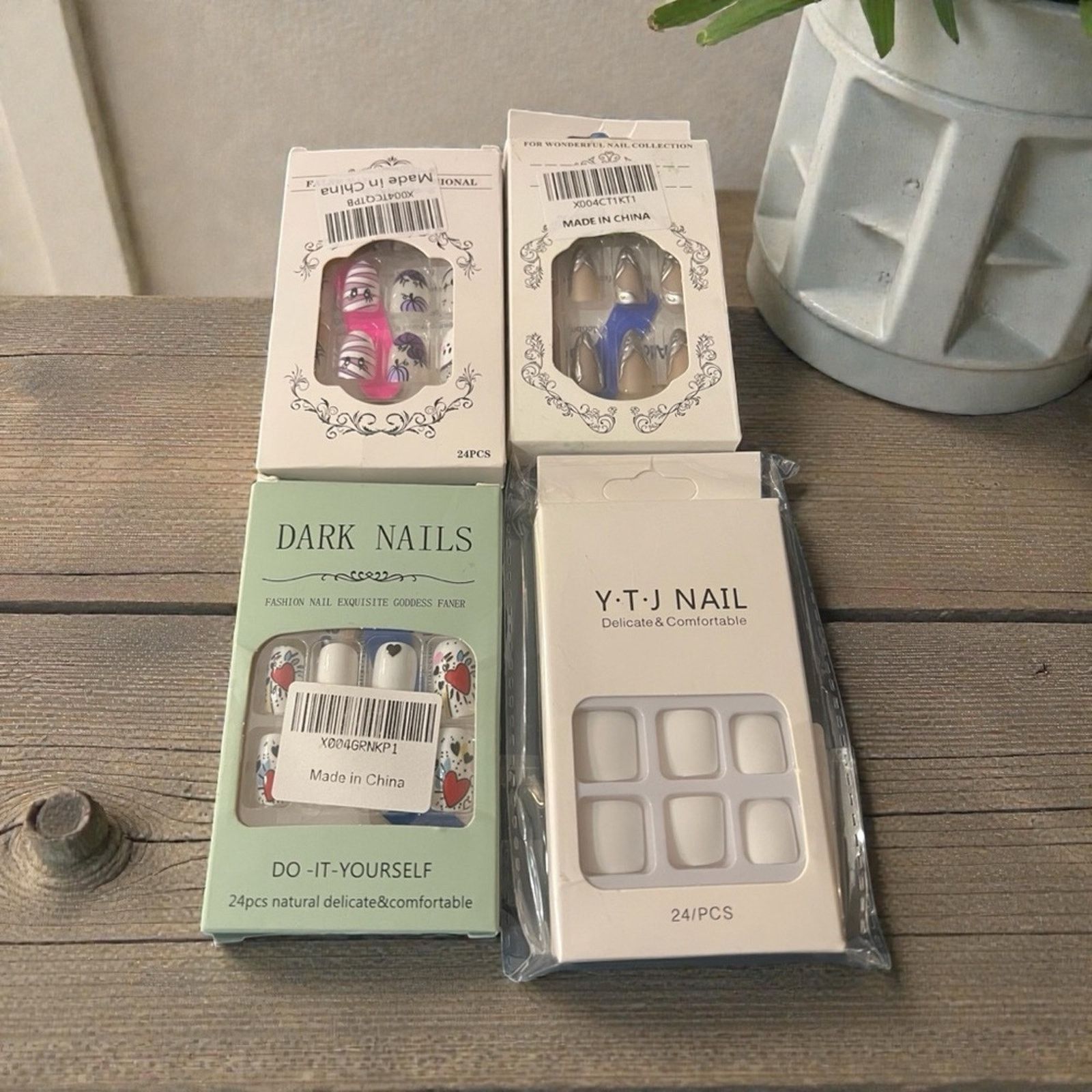 & Other Stories Bundle of 4 Press-On Nail Sets – Size ONE SIZE - 2 Thumbnail