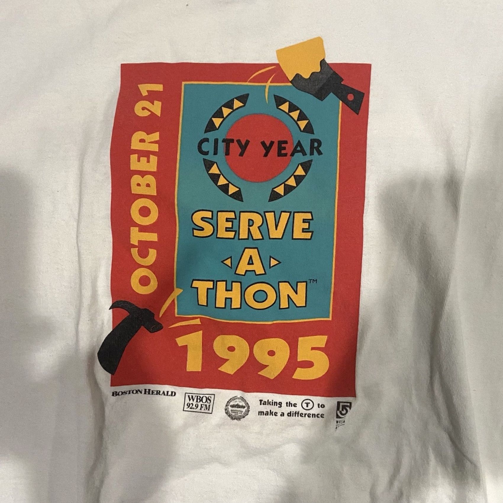 Vintage VINTAGE 90s Boston Serve a Thon Cartoon Vibrant T-Shirt XL White Men XL 90s Mens Size US XL / EU 56 / 4 - 2 Thumbnail