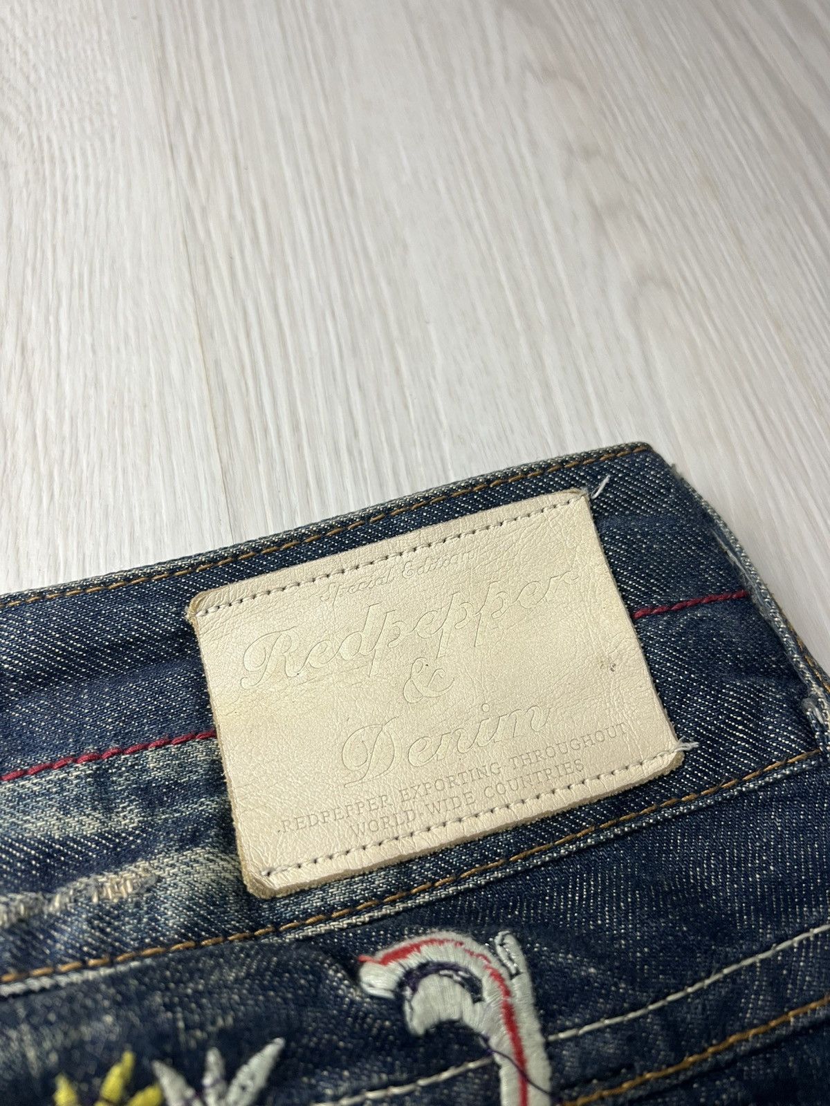 If Six Was Nine × Japanese Brand × Le Grande Bleu (L.G.B.) Red Pepper Acid Wash Embroidered Flared Jeans Size US 31 - 5 Thumbnail