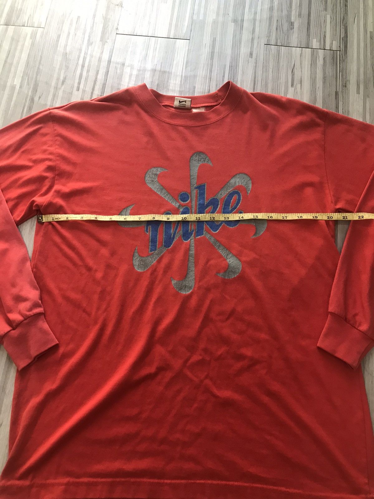 Nike × Vintage 90s Vintage Nike Tshirt Size US L / EU 52-54 / 3 - 8 Thumbnail