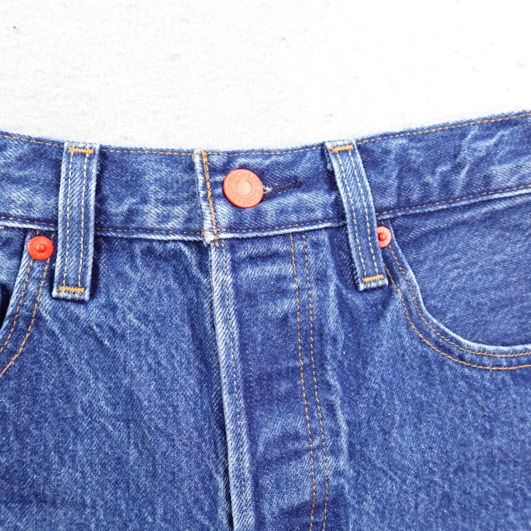 Levi's Levis Shorts 27 Blue Denim Jean Jorts 501 Super Mario Button Fly Frayed Womens Size 27" / US 4 / IT 40 - 2 Thumbnail