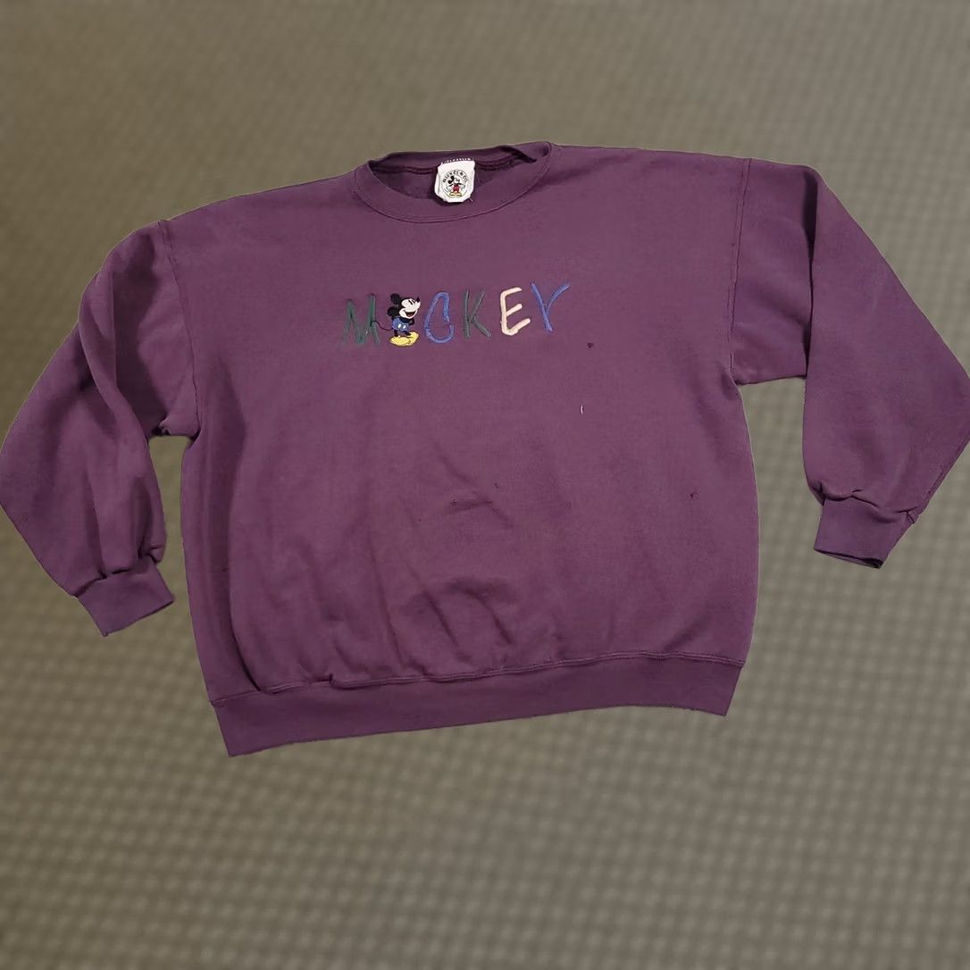 Mickey & Co. VINTAGE Mickey & Co Sweater Mens Large Purple Crewneck Embroidered Disney 90s Size US L / EU 52-54 / 3 - 1 Thumbnail