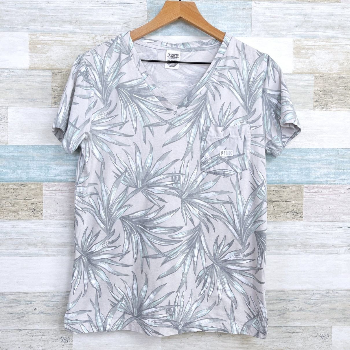 Victoria's Secret PINK Victorias Secret Relaxed Pocket Tee Gray Womens XS Size XS / US 0-2 / IT 36-38 - 1 Thumbnail