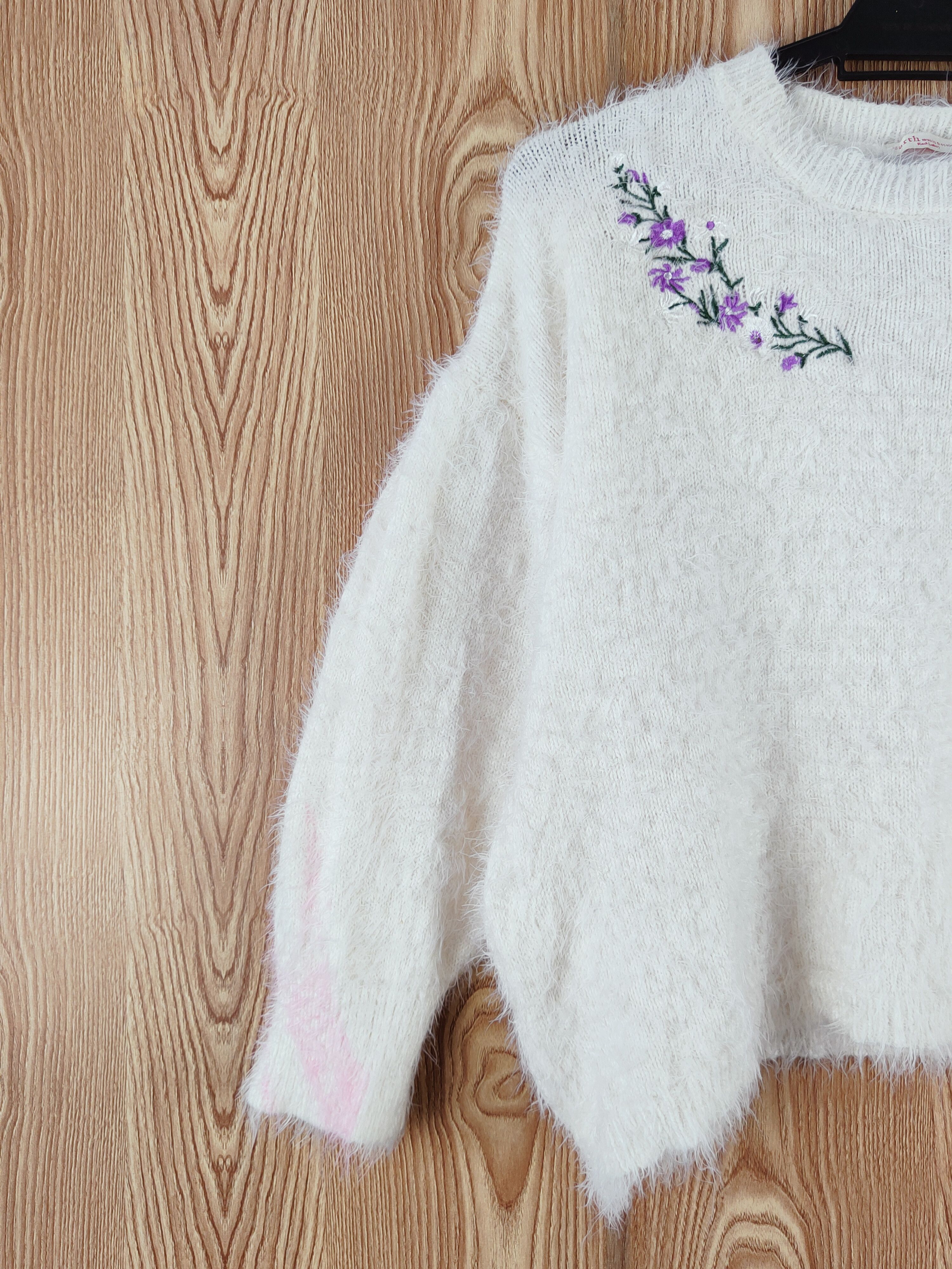 Designer × Japanese Brand × Vintage Vintage Earth Music & Ecology Cream Fur Mohair Knitwear Size L / US 10 / IT 46 - 3 Thumbnail