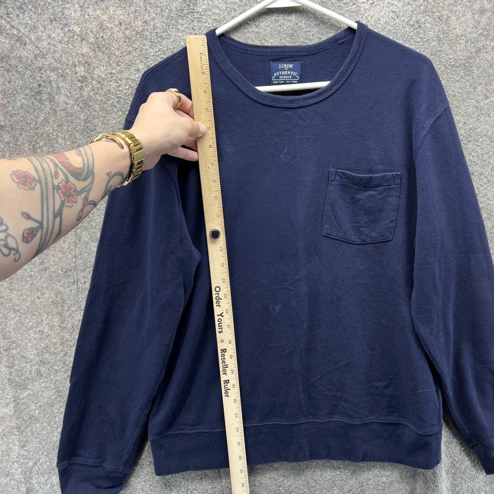 J.Crew J.Crew Sweatshirt Mens Medium Blue Pocket Crewneck Pullover Fleece 100% Cotton Authentic fleece Navy solid Size US M / EU 48-50 / 2 - 6 Thumbnail