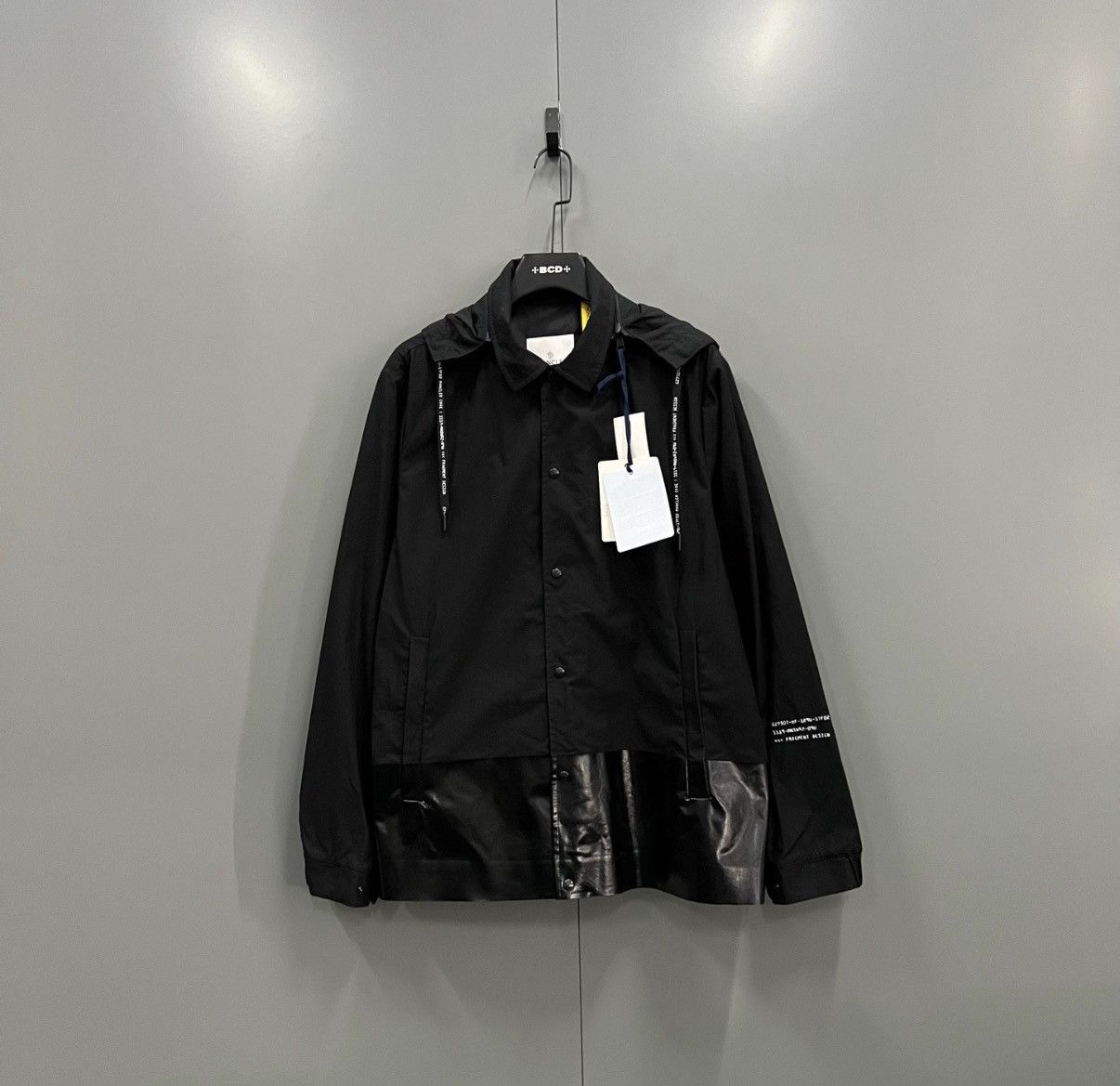 Moncler Moncler Logo Printed Spliced Jacket J41 Size US L / EU 52-54 / 3 - 1 Thumbnail