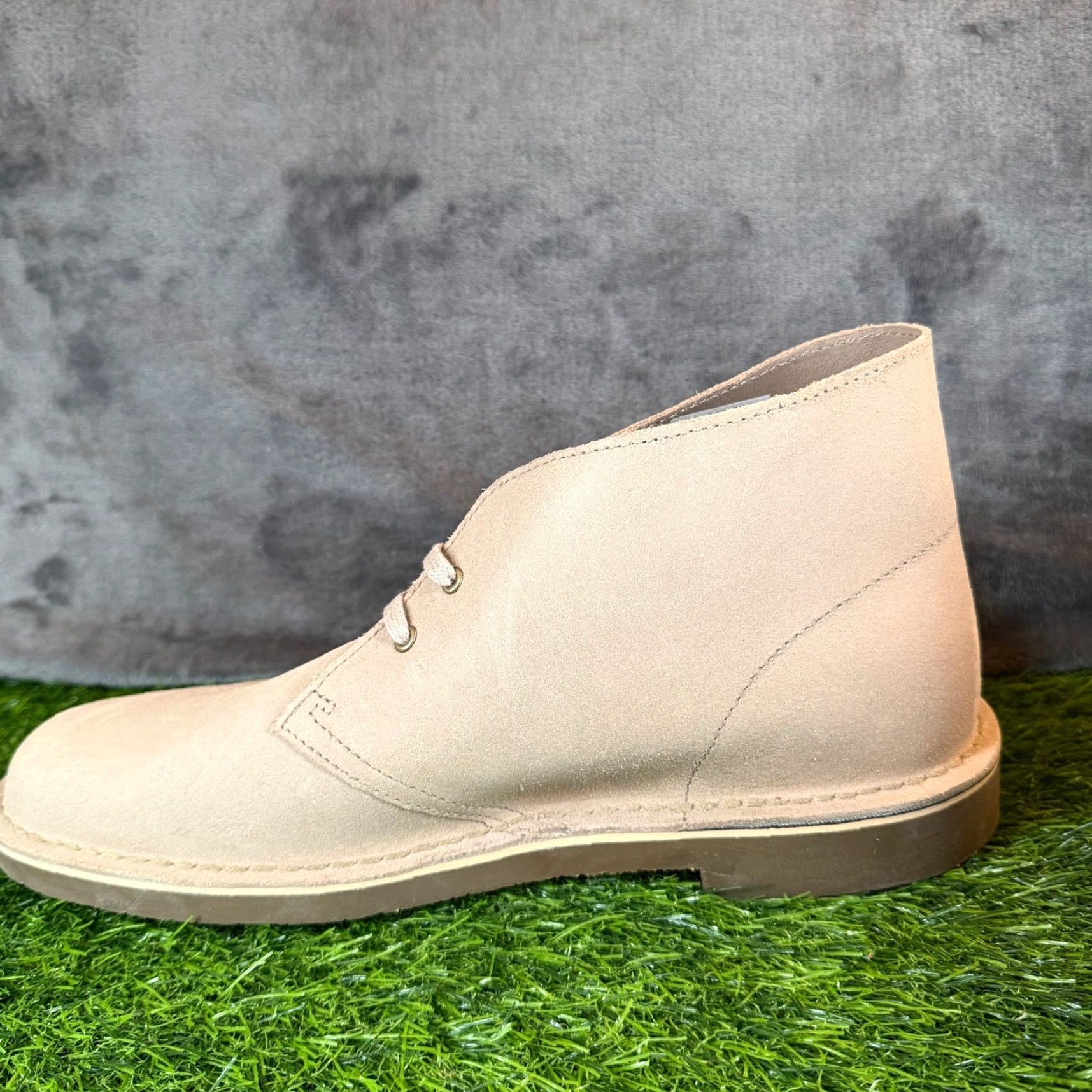 Clarks Clarks Chukka Boots Mens 11.5 M Taupe Distressed Suede Desert Boot Casual Business Menswear Classic Size US 11 / EU 44 - 4 Thumbnail