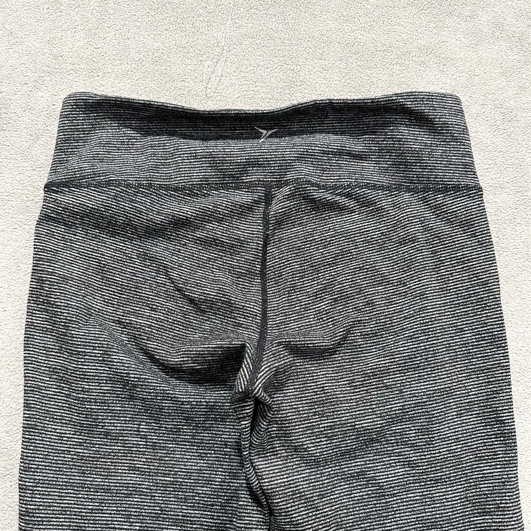 Old Navy Old Navy Leggings Womens Medium Gray Black Striped Go-Dry Stretch GUC Size 32" / US 10 / IT 46 - 4 Thumbnail