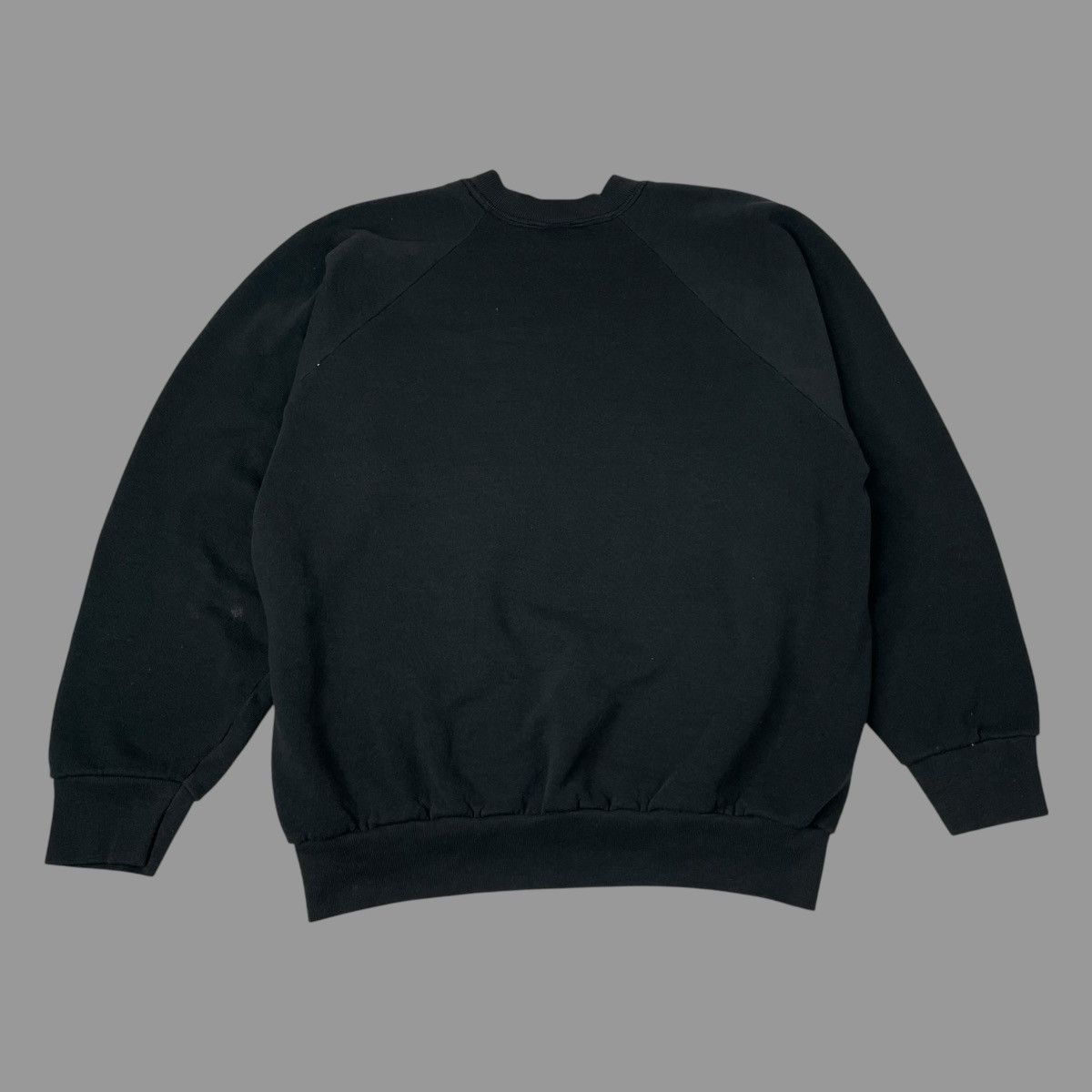 Vintage Vintage 90s fruit of the loom blank sweatshirt Size US M / EU 48-50 / 2 - 2 Thumbnail