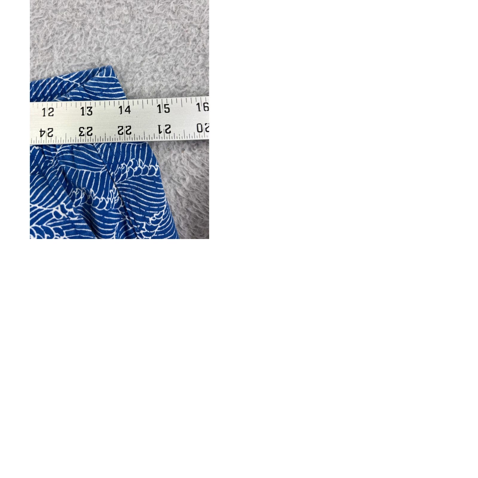 Lands' End Lands' End Shorts Womens 6 Blue Wave Ocean Pattern Pull On Elastic Waist Cotton Short Size 28" / US 6 / IT 42 - 10 Thumbnail
