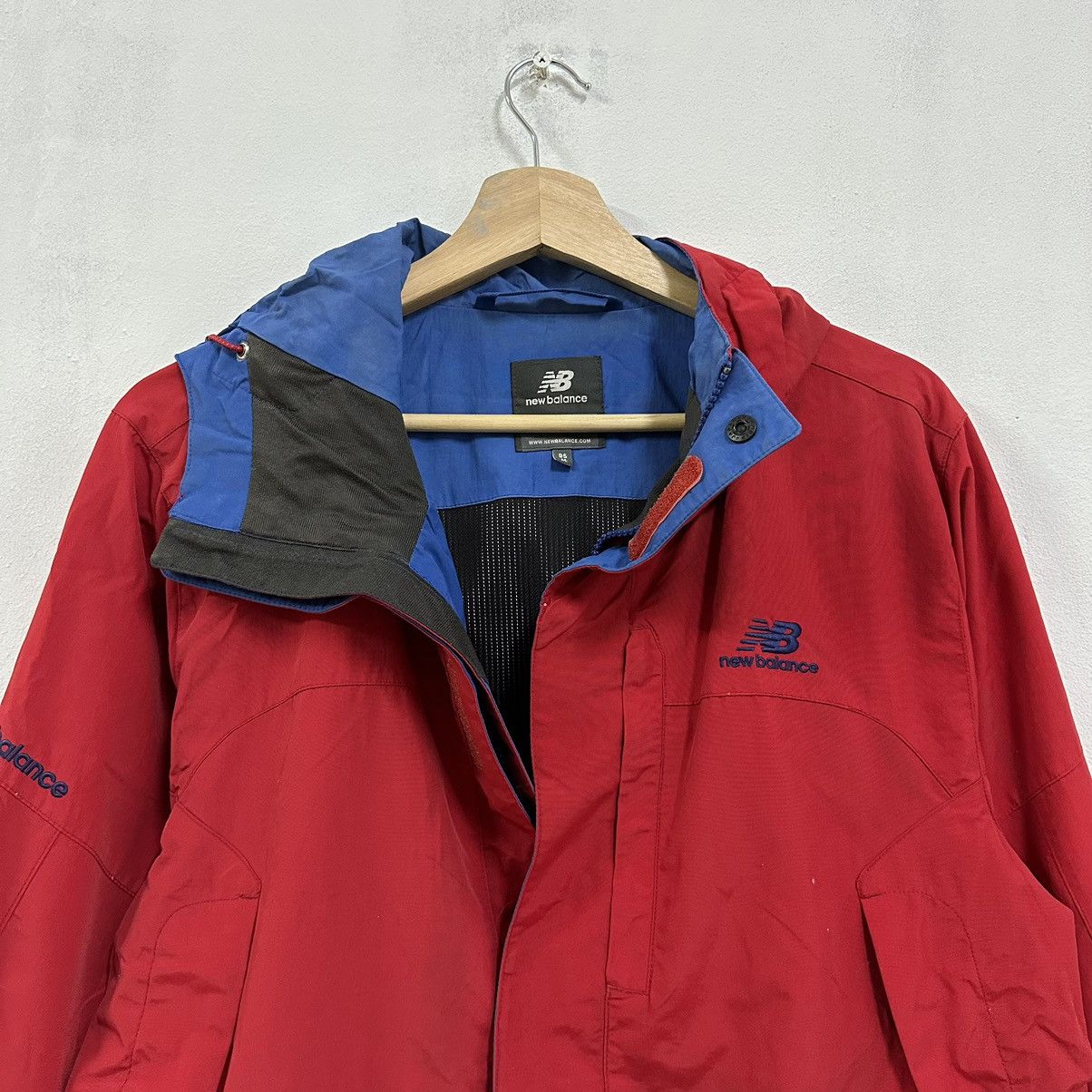 New Balance Vintage New Balance Sweater Waterproof Raincoat Zipper Size US M / EU 48-50 / 2 - 2 Thumbnail