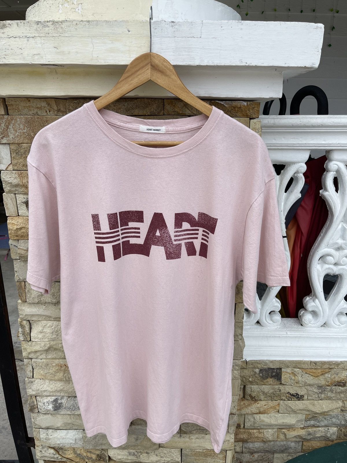 Japanese Brand Last Drop🔥Rare🔥HEART MARKET Spellout Big Logo T Shirt Size US L / EU 52-54 / 3 - 1 Thumbnail