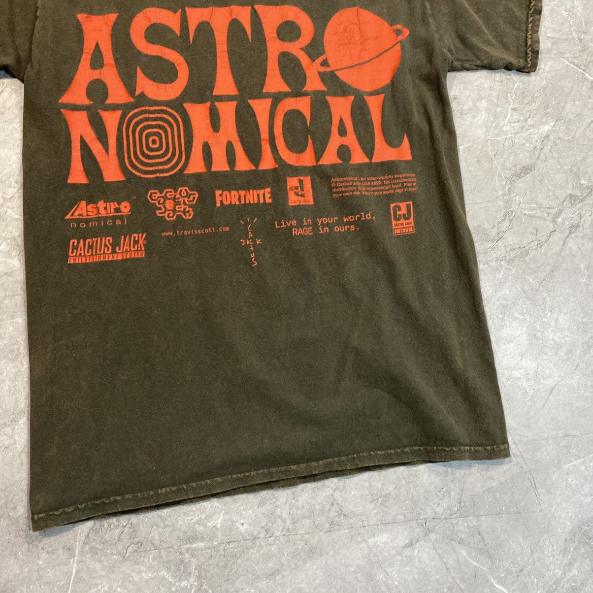 Travis Scott TRAVIS SCOTT CACTUS JACK ASTRONOMICAL TEE BIG LOGO FORTNITE Size US M / EU 48-50 / 2 - 9 Thumbnail