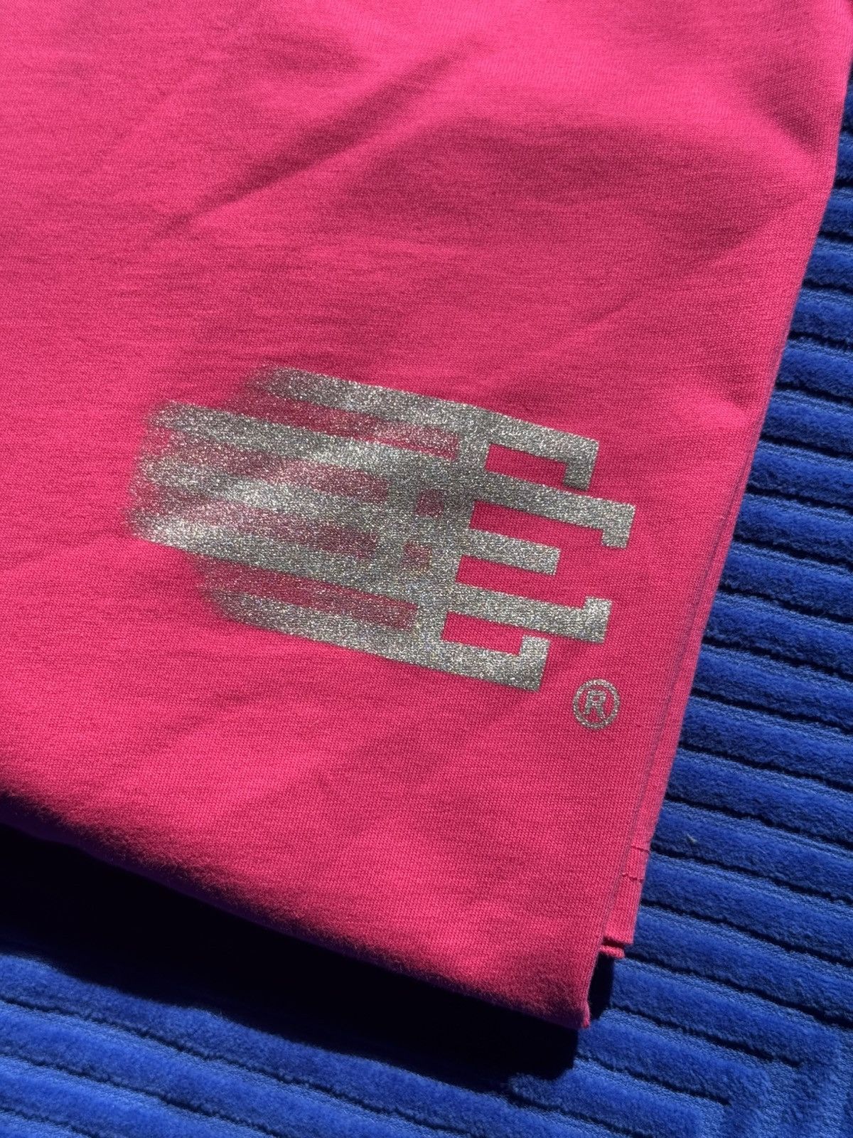 Eric Emanuel Eric Emanuel Pink Motion Blur Logo Silver Glitter T-Shirt Size US M / EU 48-50 / 2 - 2 Thumbnail