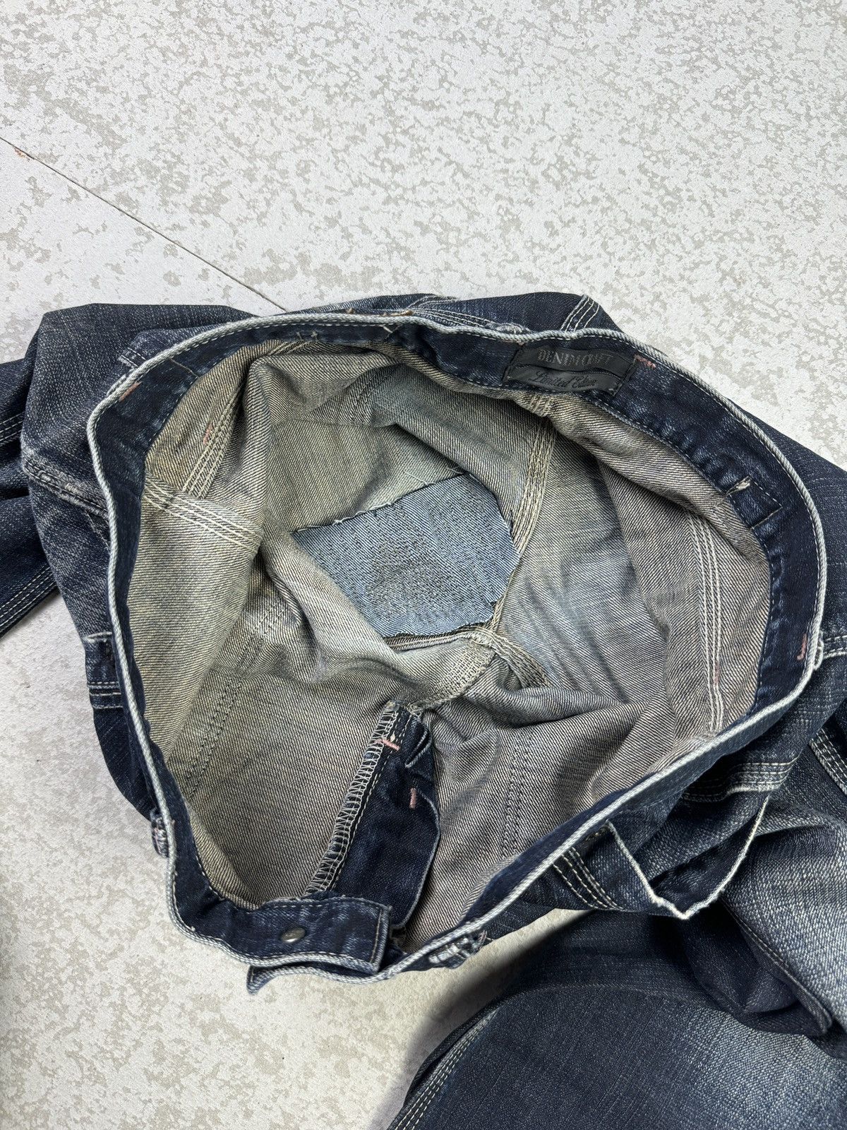 Japanese Brand × Le Grande Bleu (L.G.B.) DENIM CRAFT Limited Edition Distressed Sick Jeans Size US 31 - 11 Thumbnail