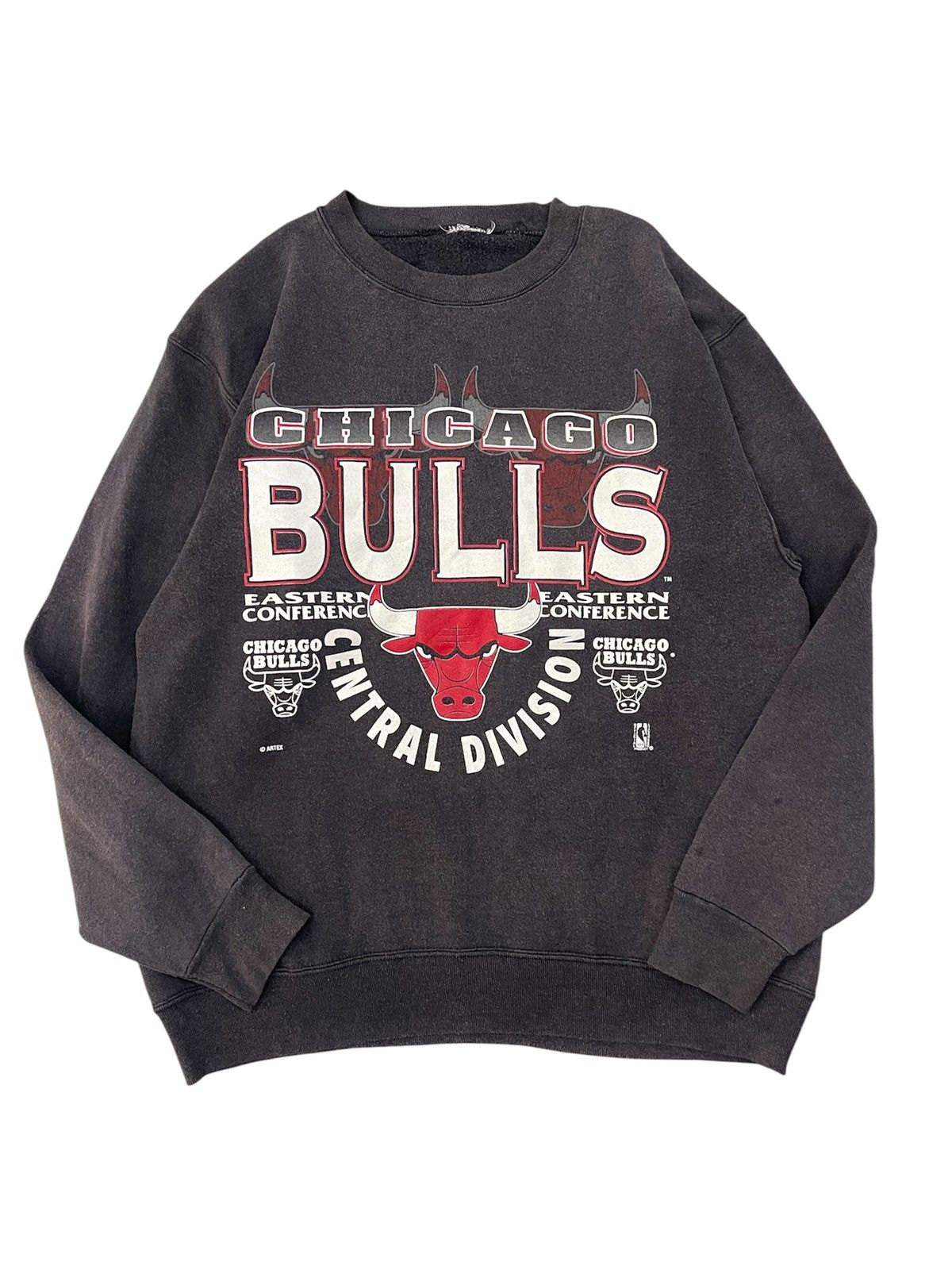 Vintage 90’s NBA Bulls Central Division Eastern Conference pullover Size US M / EU 48-50 / 2 - 2 Thumbnail