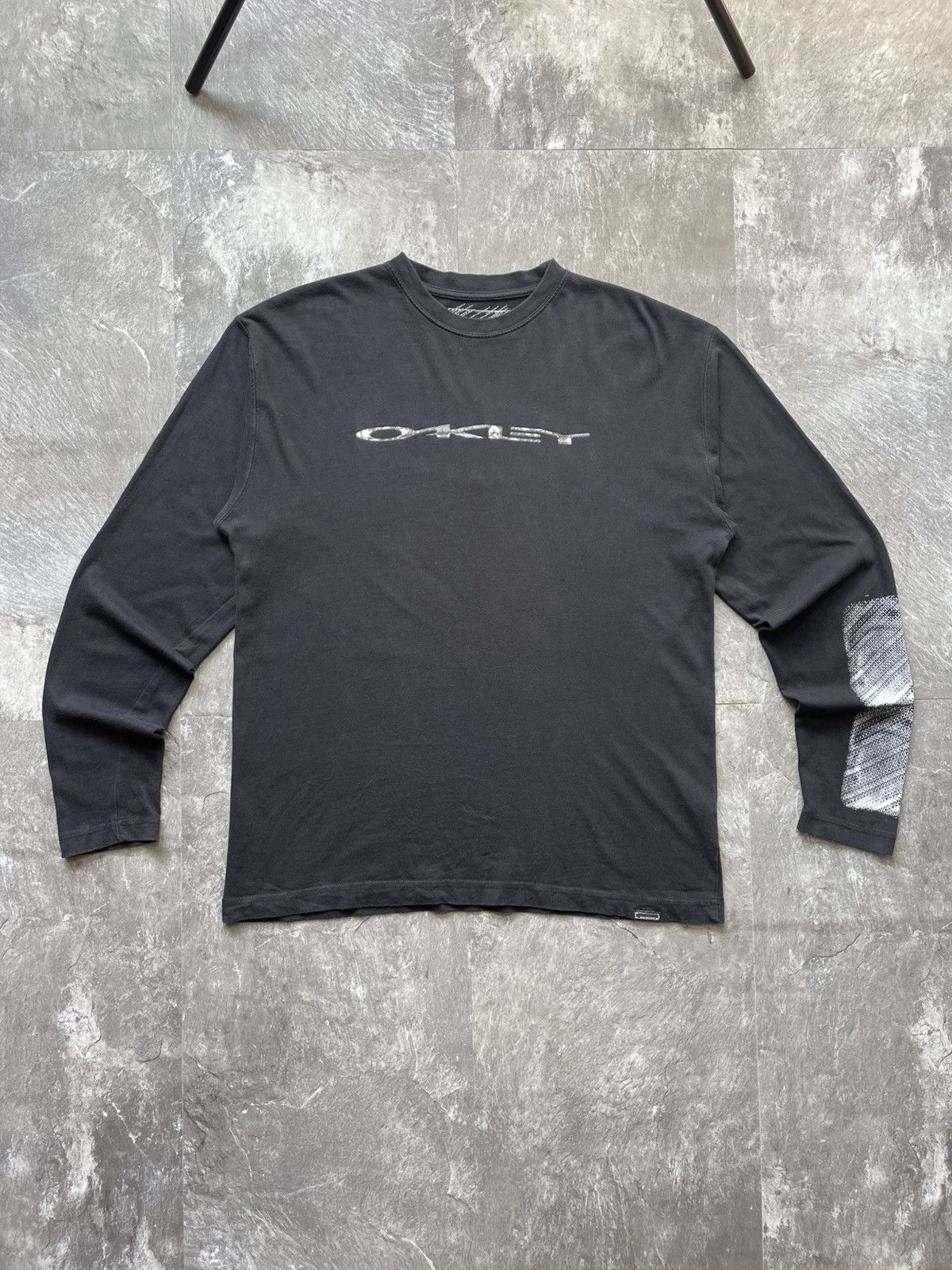 Oakley Vintage Oakley 90s Big Logo Black Long Sleeve Man Size M Y2k Size US M / EU 48-50 / 2 - 6 Thumbnail