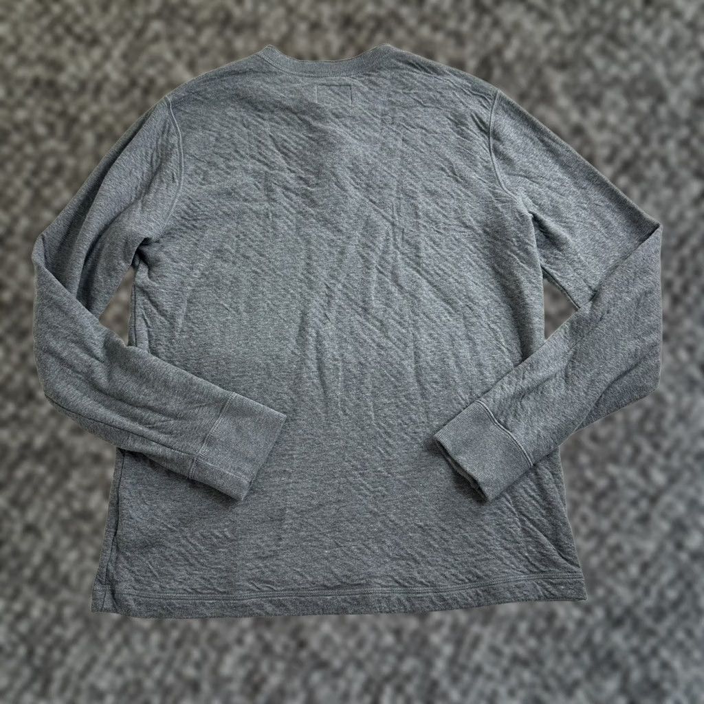 Abercrombie & Fitch VINTAGE Abercrombie Fitch Henley Sweater Mens Size Medium Gray Long Sleeve Size US M / EU 48-50 / 2 - 1 Thumbnail