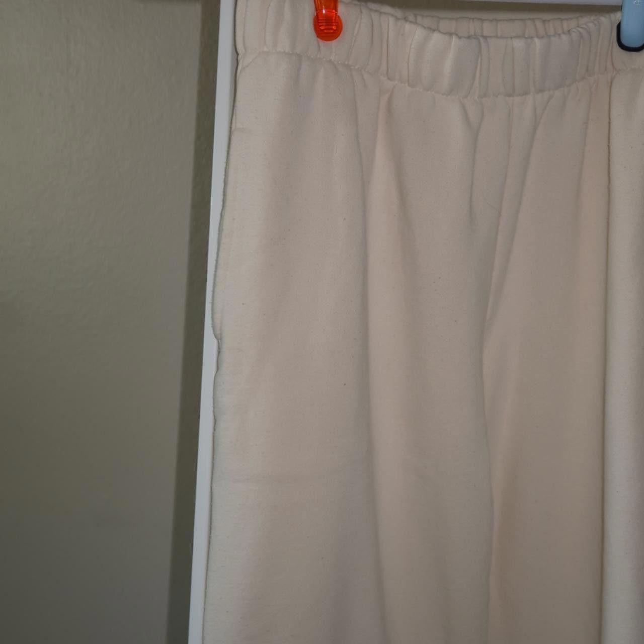 Designer brandy melville cream sweats Size 28" / US 6 / IT 42 - 6 Thumbnail