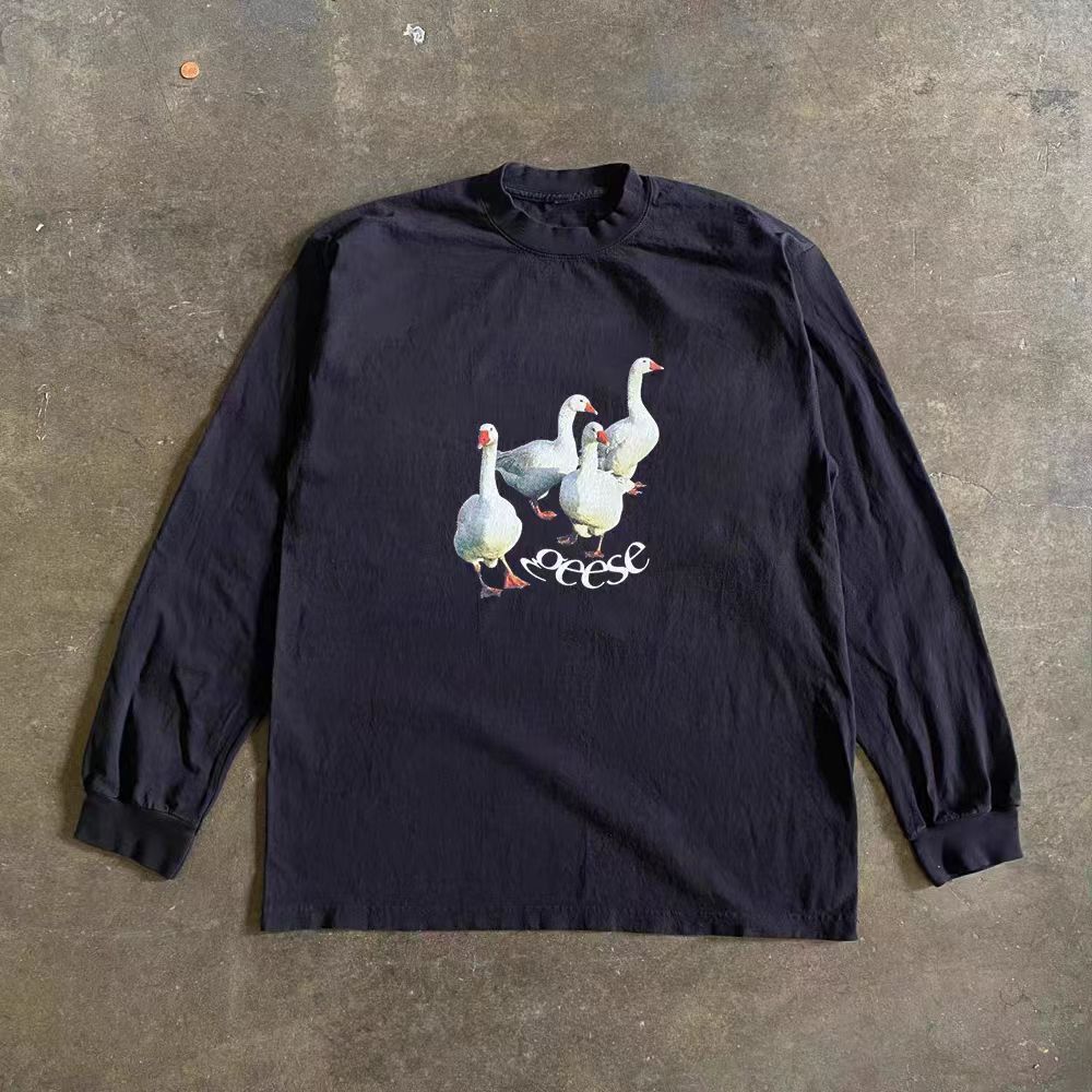 Japanese Brand Black casual retro cartoon goose print long sleeve tee Size US M / EU 48-50 / 2 - 1 Thumbnail