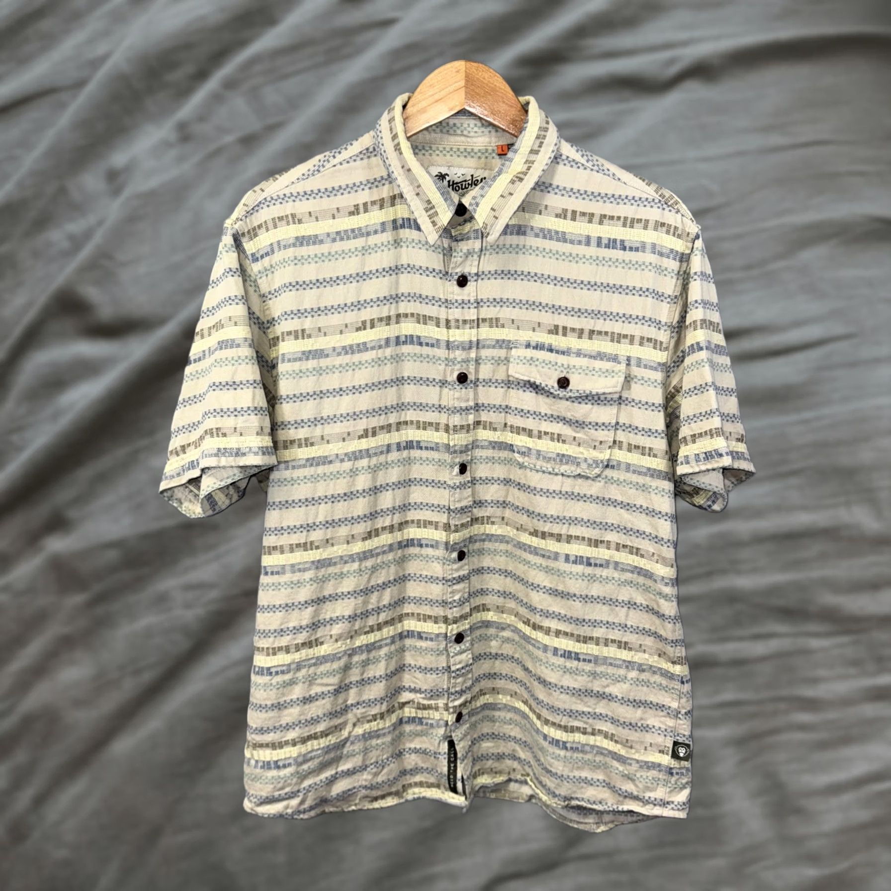 Vintage Howler Bros Shirt Mens L Beige Blue Striped Short Sleeve Button Front Cotton Size US L / EU 52-54 / 3 - 1 Thumbnail
