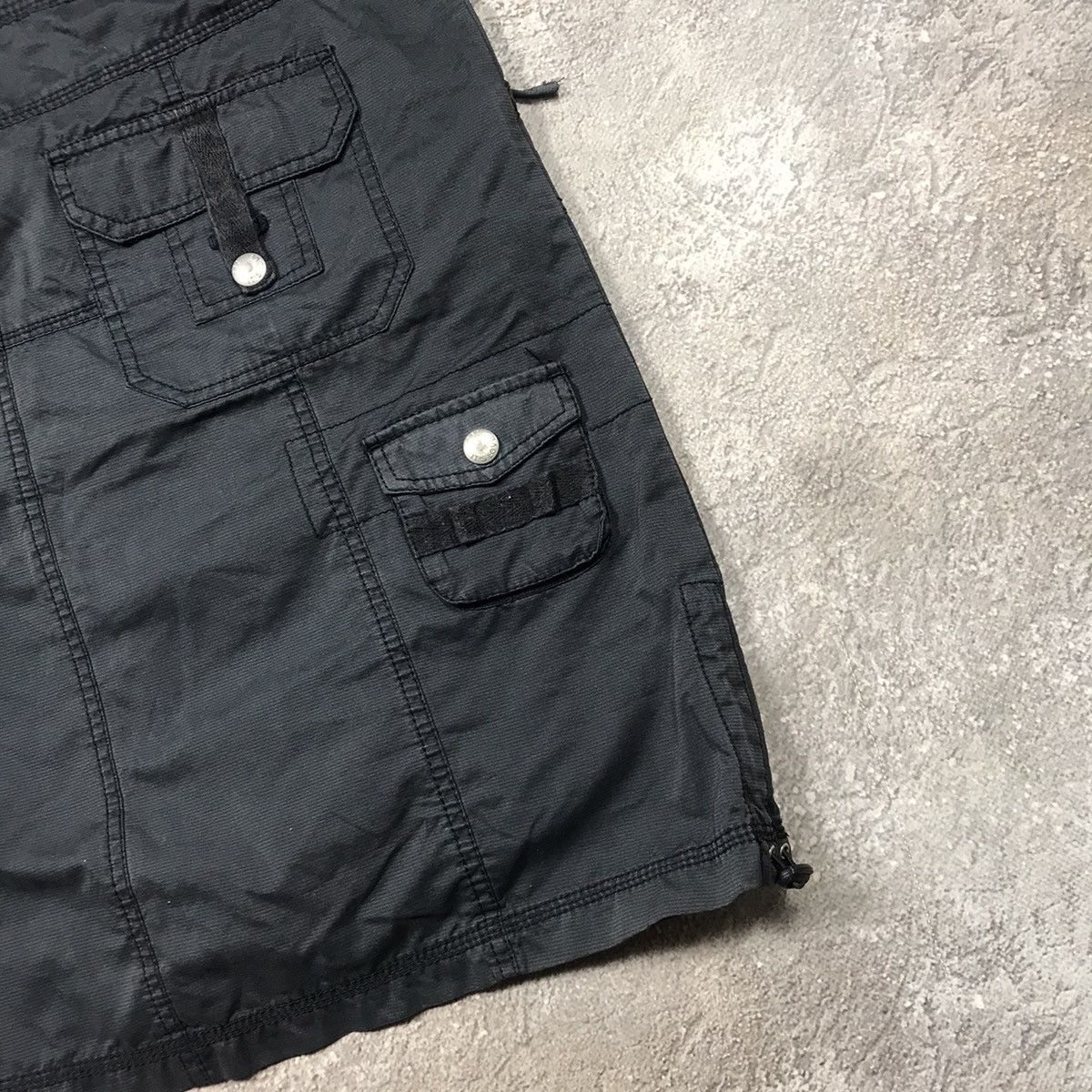 Vintage Y2K Cargo Midi Skirt Baggy Streetwear Techwear Black Logo 32 Size 32" / US 10 / IT 46 - 5 Thumbnail