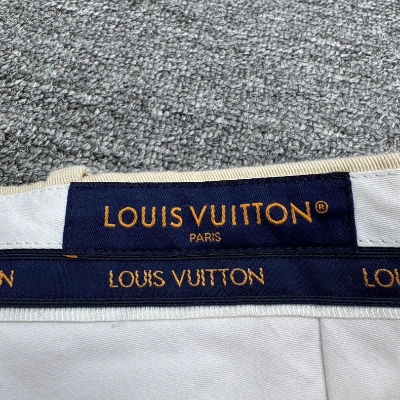 Louis Vuitton Louis Vuitton size US 50 Suede print straight leg pants Size US 34 / EU 50 - 2 Thumbnail