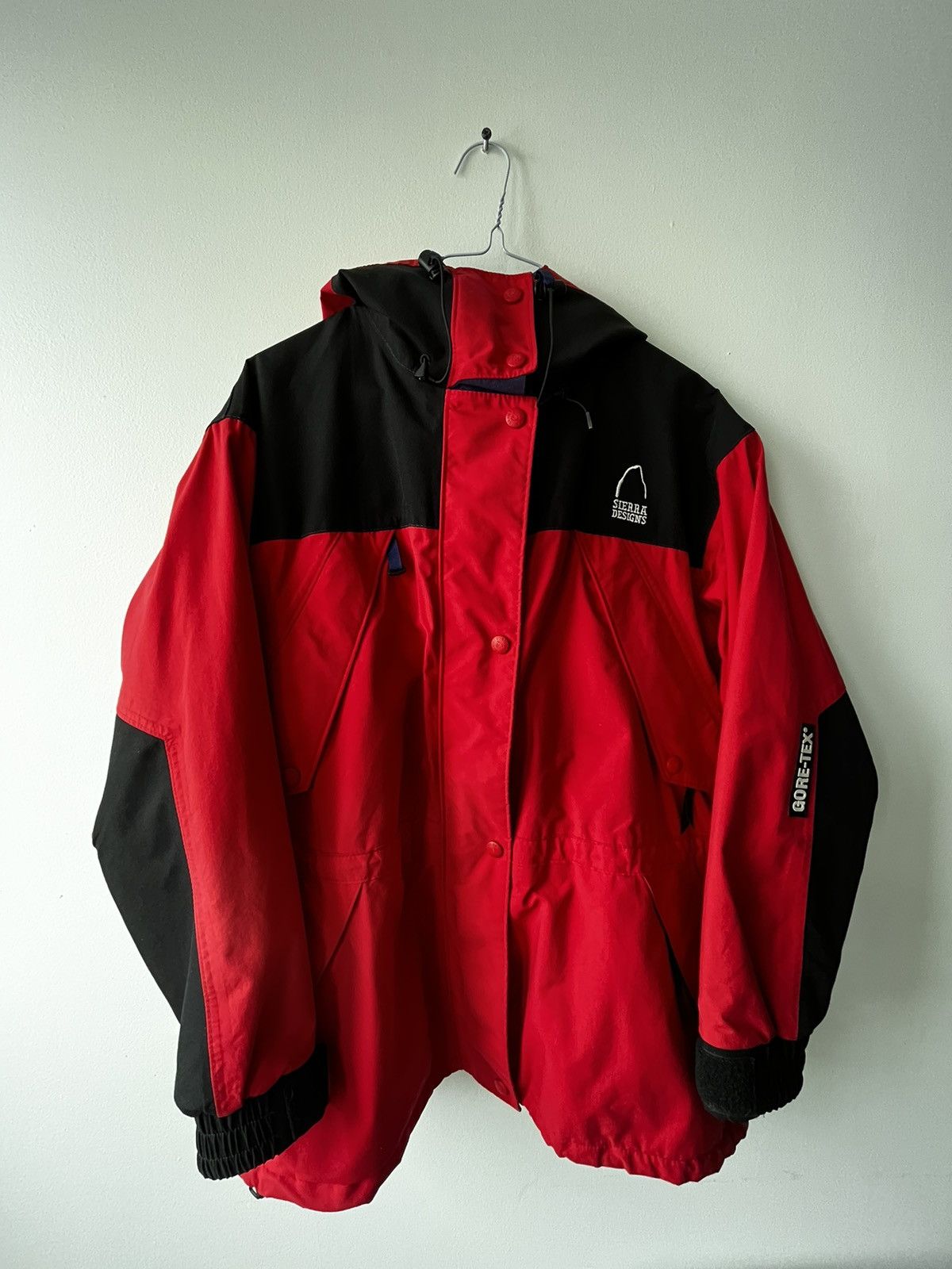 image of Archival Clothing x Goretex Sierra Designs Jacket Arc’Teryx Gore-Tex Gorp Streetwear in Red (Size S