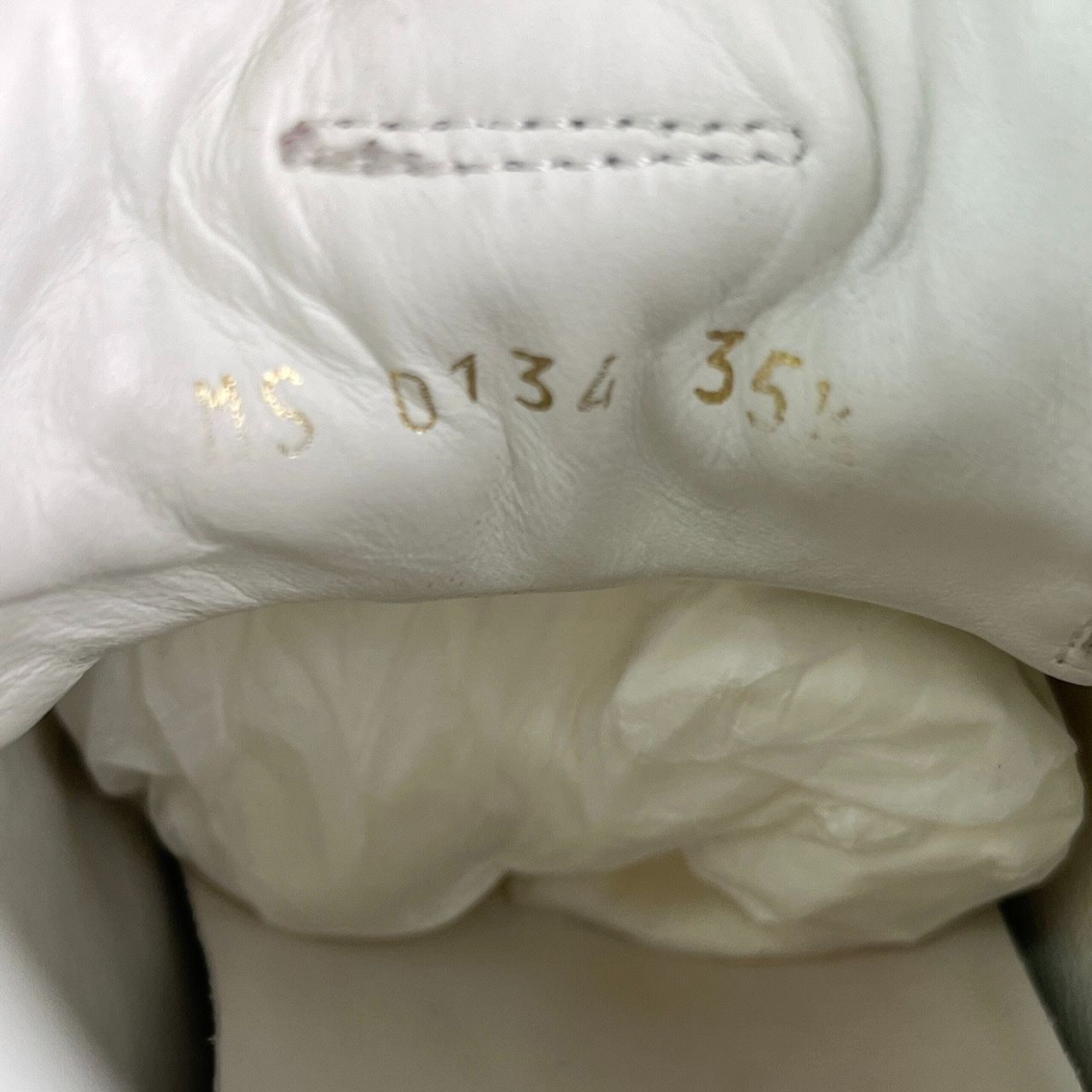 Louis Vuitton Louis Vuitton White High Top Sneakers Ladies Size 35.5 Leath Size US 5 / IT 35 - 3 Thumbnail