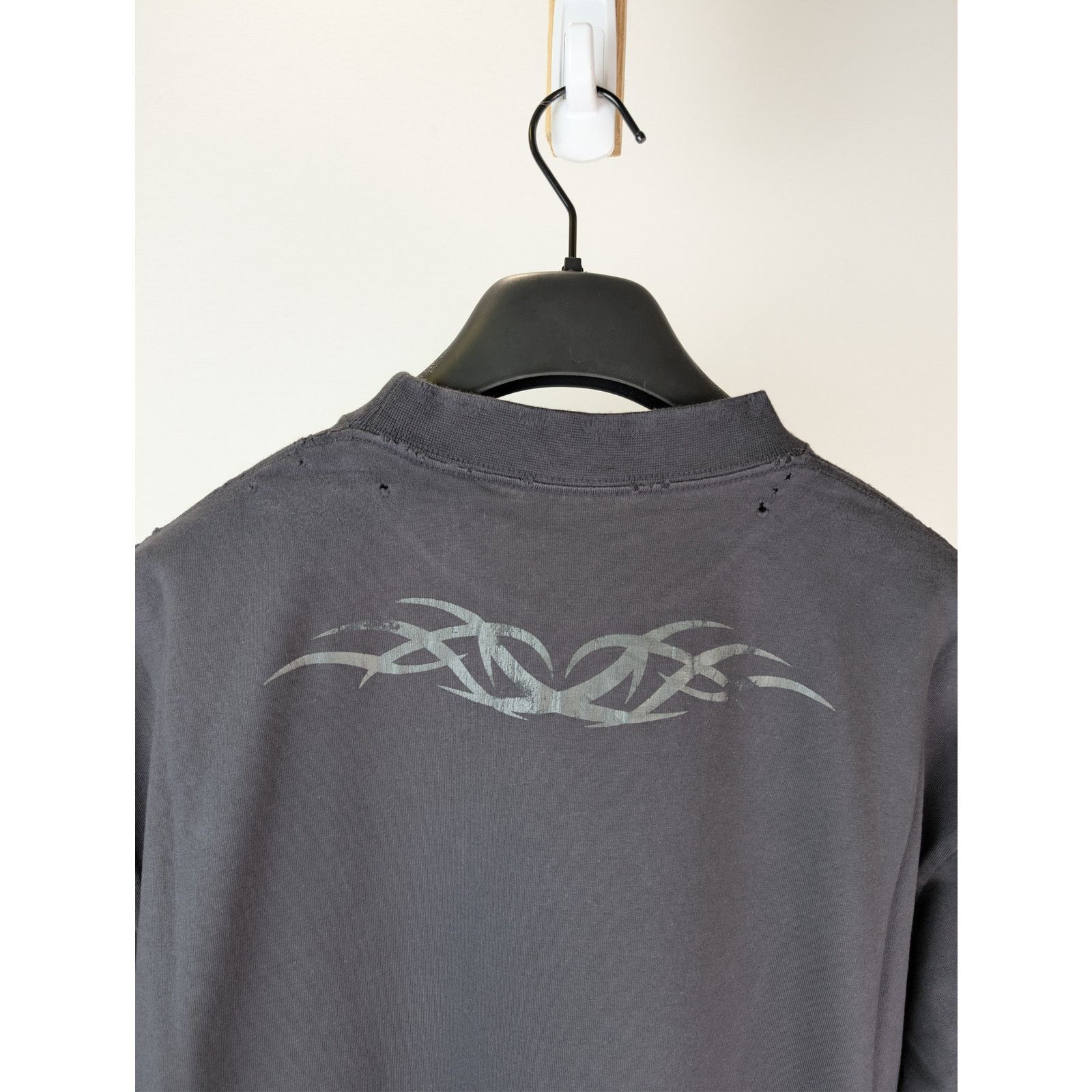 Balenciaga o1rshd1 Medium Fit T-Shirt in Washed Black / Anthracite Size US M / EU 48-50 / 2 - 15 Thumbnail