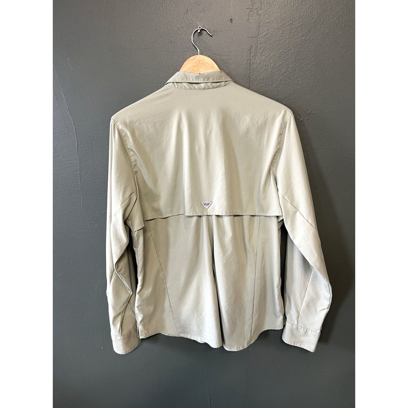 Vintage Columbia PFG Mens Green Outdoor Long Sleeve Button-Up XL Shirt Size US XL / EU 56 / 4 - 2 Thumbnail