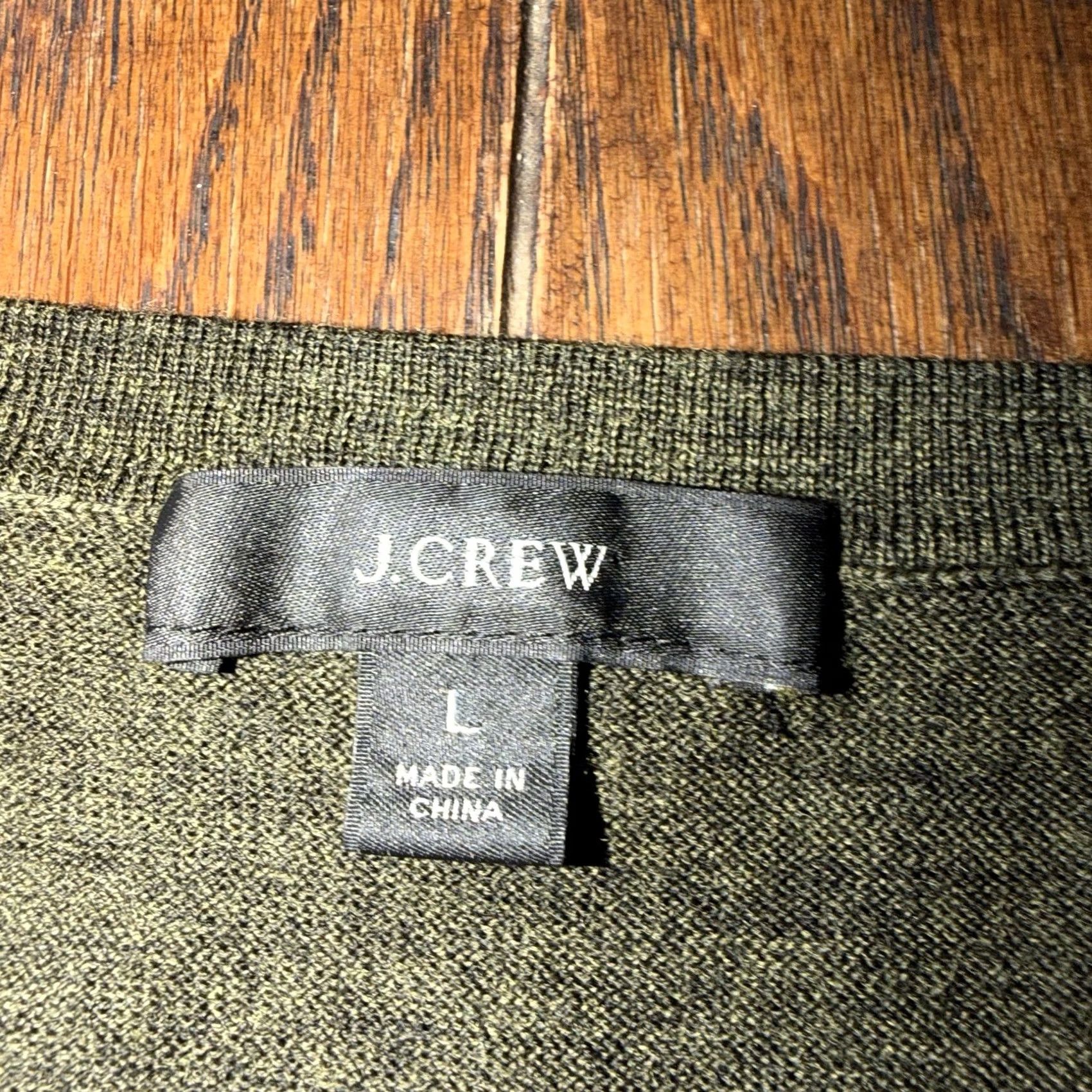J.Crew J.CREW Sweater Large Green Crewneck Merino Wool Pullover AM146 Womens Pullover Classic Preppy Colorful Size L / US 10 / IT 46 - 2 Thumbnail