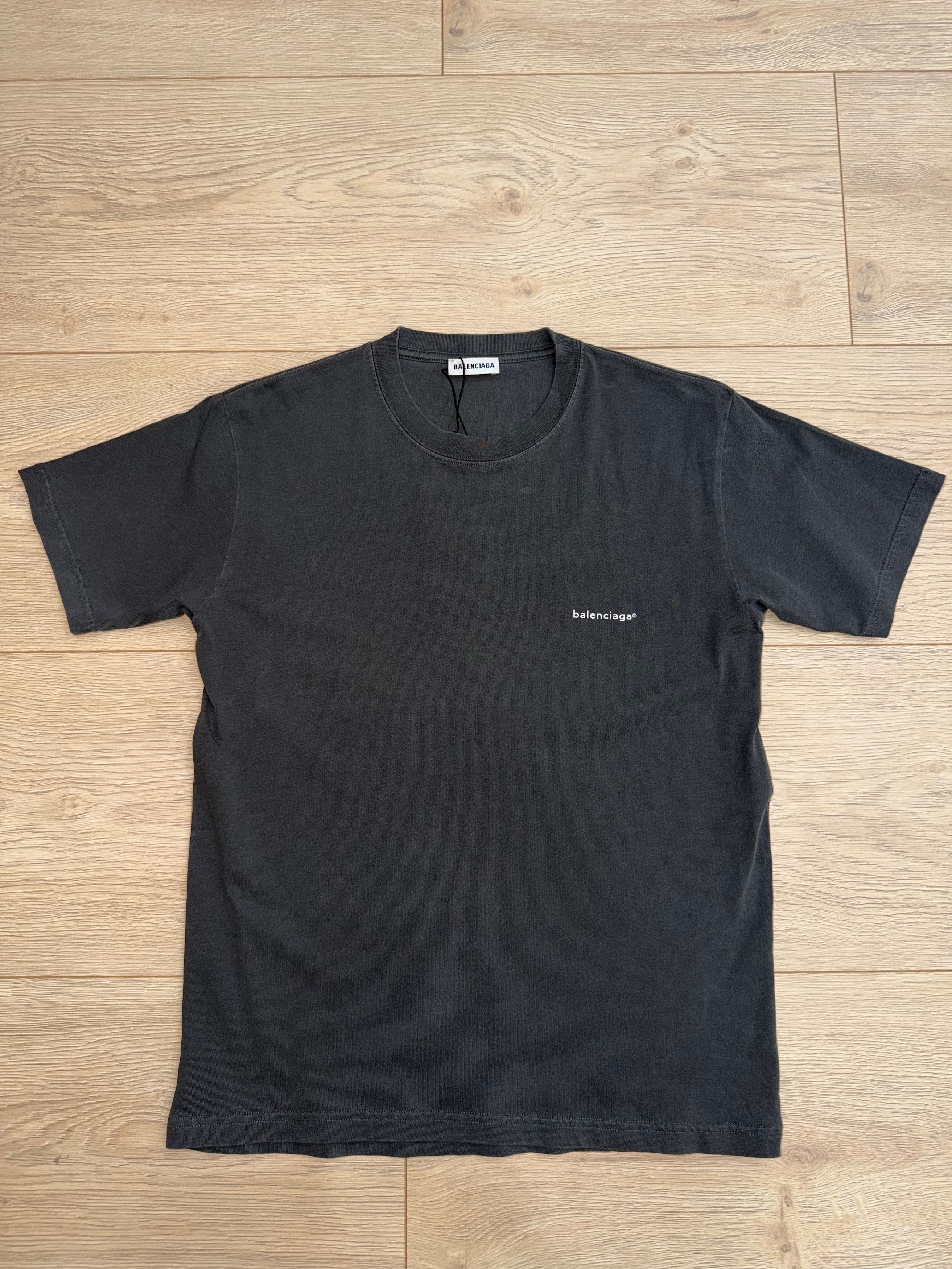 Balenciaga Archetype 2017 Dark Logo Short Sleeve Tee T-Shirt Medium Size M / US 6-8 / IT 42-44 - 4 Thumbnail
