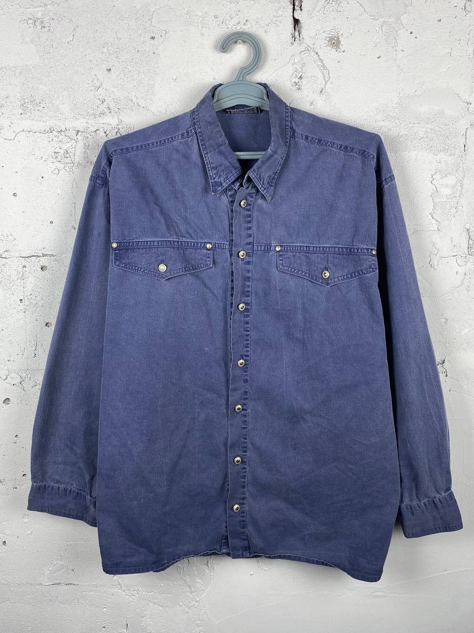 Versace × Vintage Vintage Versace Boxy fit denim pocket shirt Logo Jeans Size US L / EU 52-54 / 3 - 3 Thumbnail