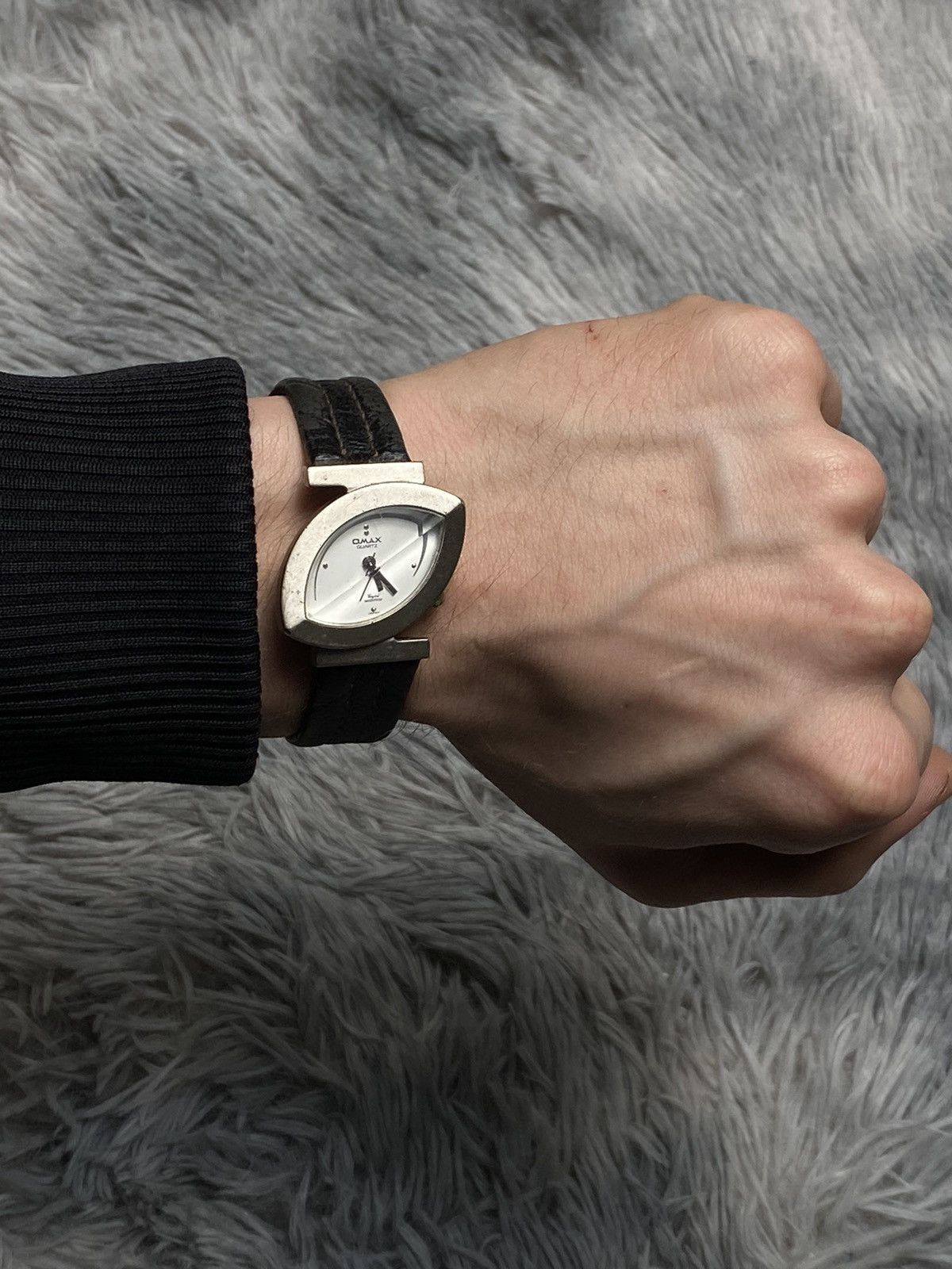 Japanese Brand × Jewelry × Vintage Elegant Omax Watch with Unique Design - Japanese Brand Size ONE SIZE - 1 Thumbnail