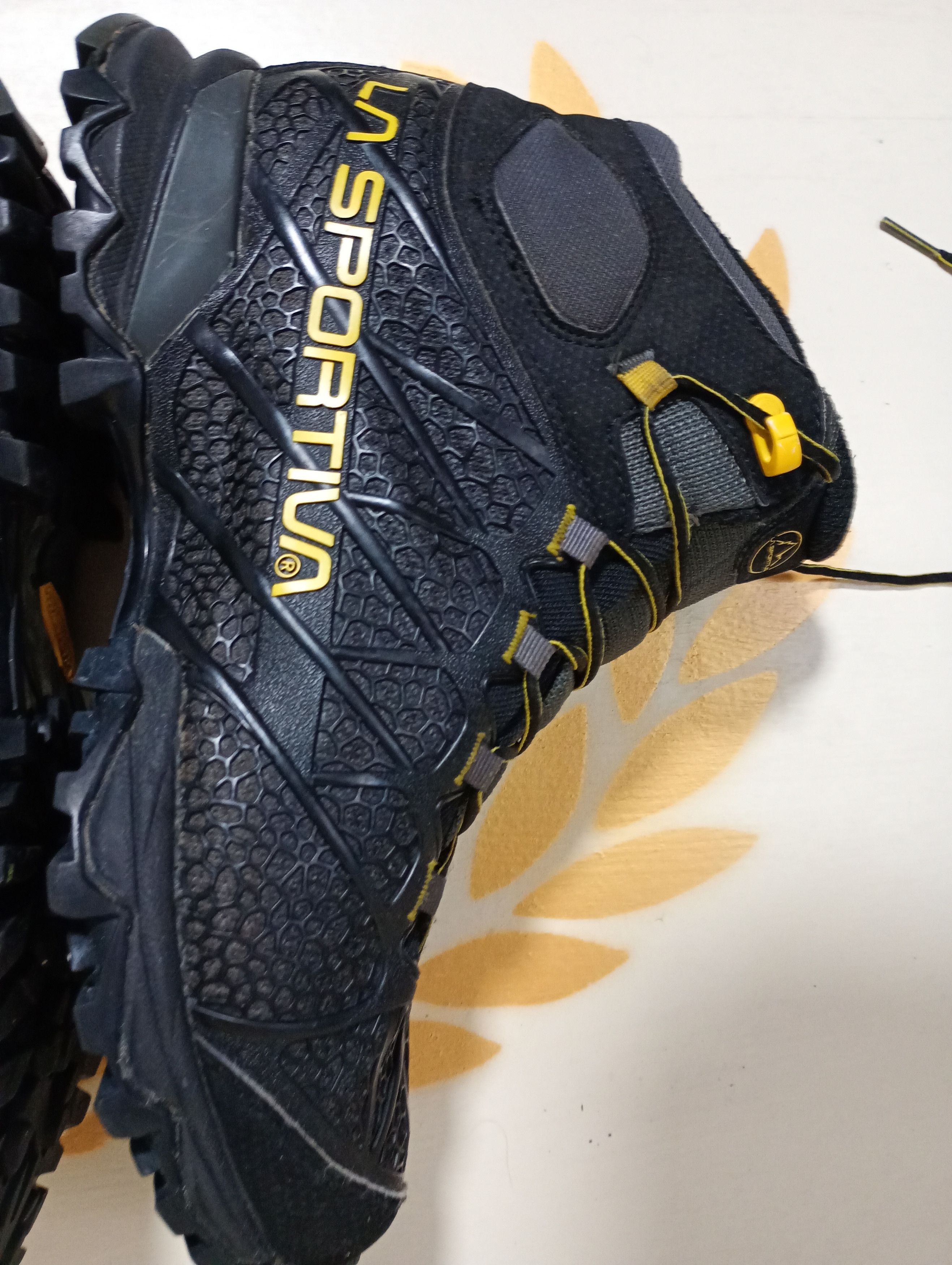 La Sportiva La Sportiva Core High GTX Boots Size US 8.5 / EU 41-42 - 18 Thumbnail