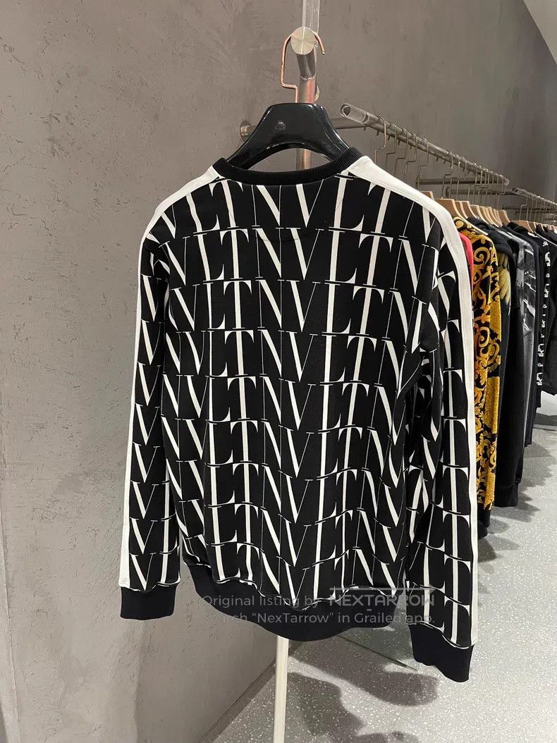 Valentino Valentino Stitched men's sweatshirt Size US M / EU 48-50 / 2 - 3 Thumbnail