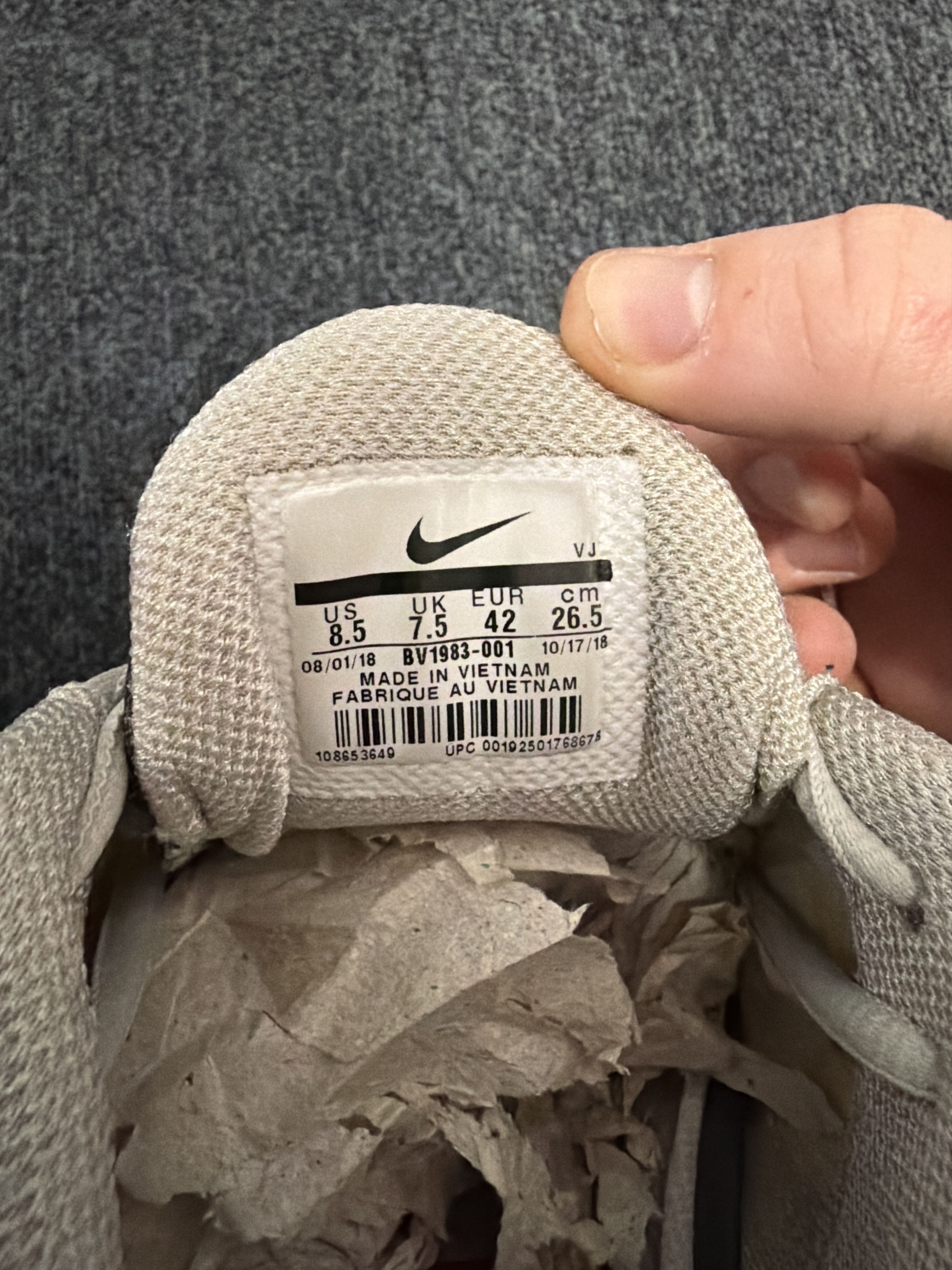 Nike Nike Air Max Plus TN Wave Grid Neutral Grey - US 8.5 / EU 42 Size US 8.5 / EU 41-42 - 9 Thumbnail
