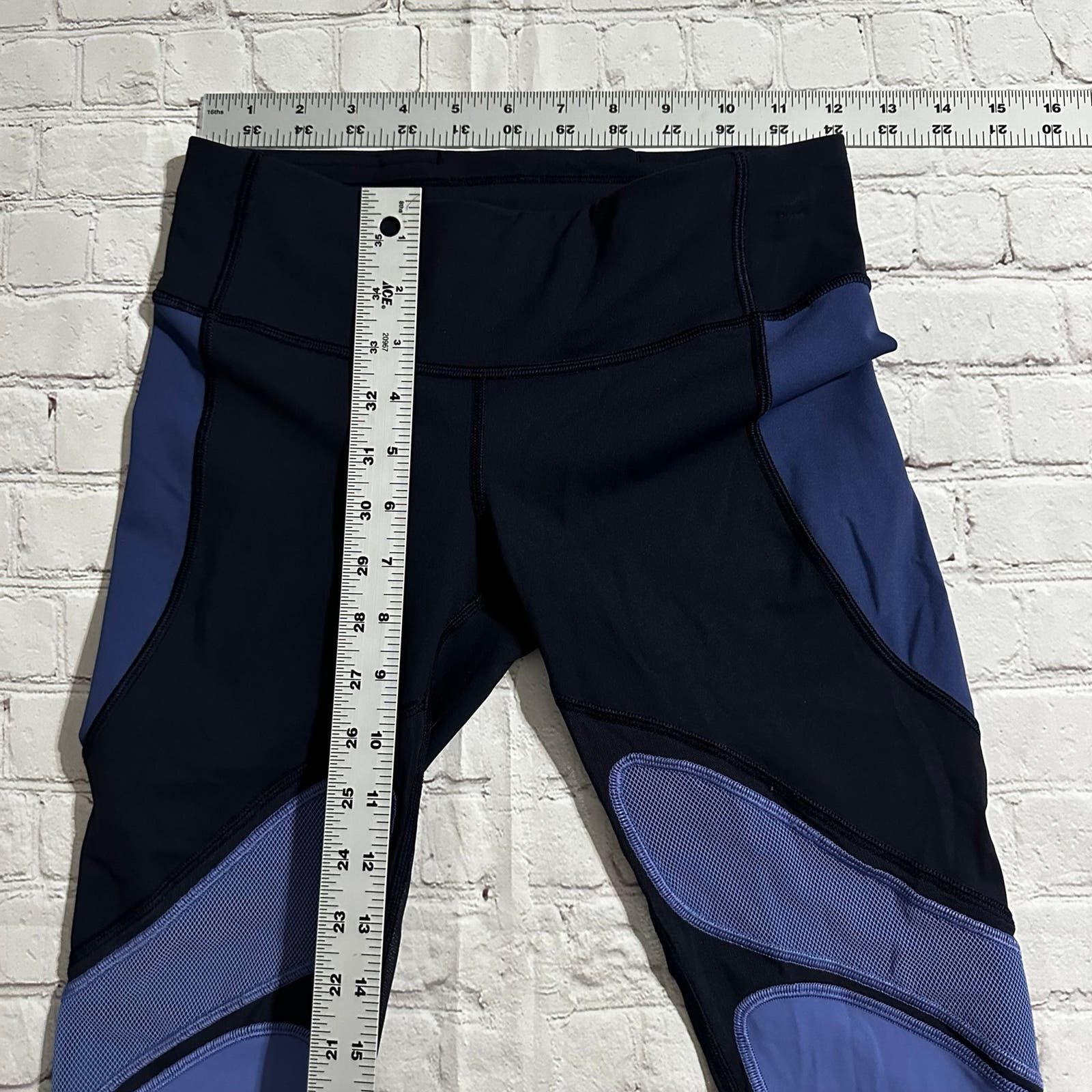 Lululemon lululemon leggings size 4 Size 27" / US 4 / IT 40 - 8 Thumbnail