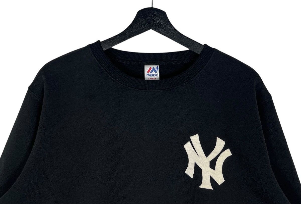 MLB Vintage New York Yenkees Majestic Sweatshirt Size US L / EU 52-54 / 3 - 4 Thumbnail