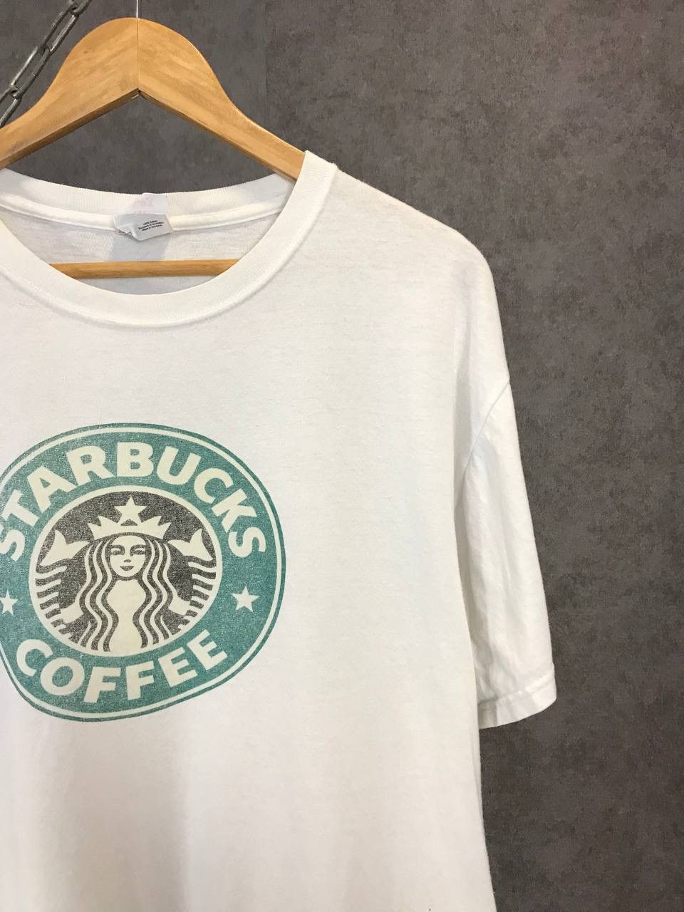 Other Starbucks Coffee vintage big center logo tee Size US L / EU 52-54 / 3 - 2 Thumbnail