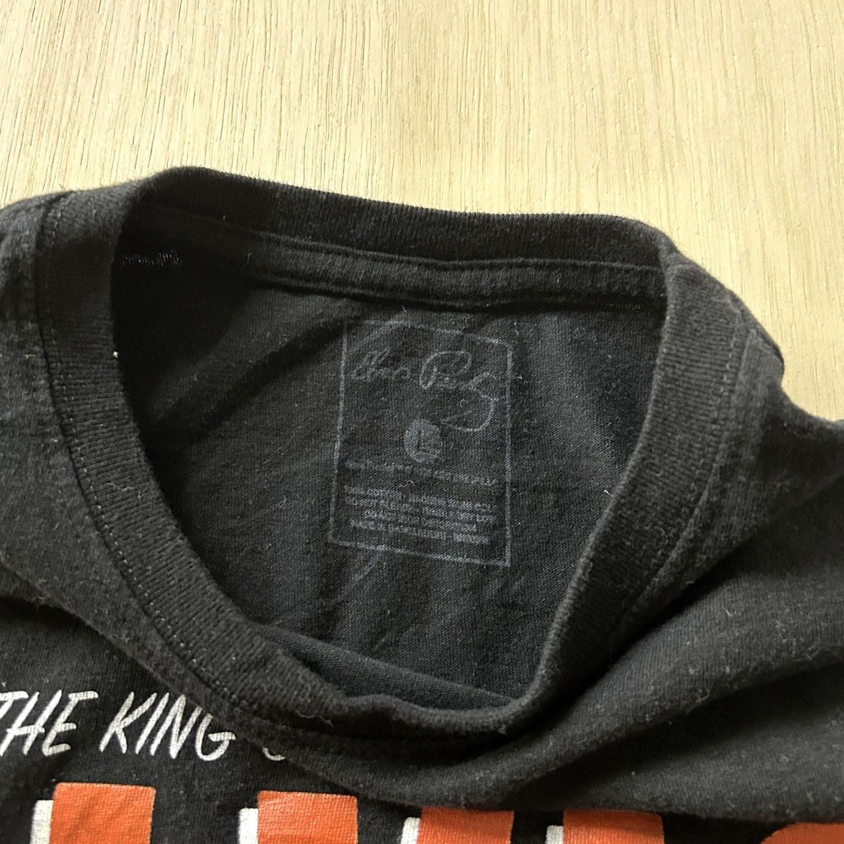 Vintage Elvis Presley Live In Concert Shirt Mens L Black Graphic Tee T-Shirt Music Crew Neck Short Sleeve Size US L / EU 52-54 / 3 - 3 Thumbnail