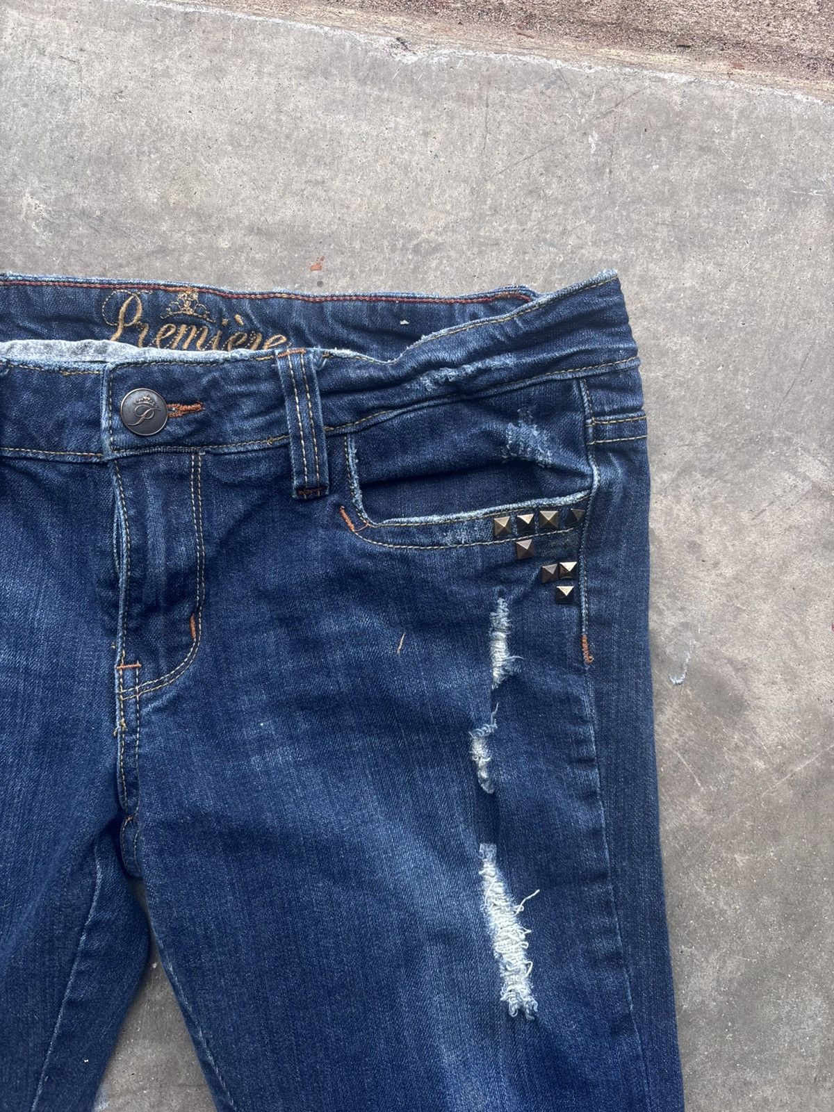rue21 rue 21 premier studded flared jeans Size 30" / US 8 / IT 44 - 2 Thumbnail